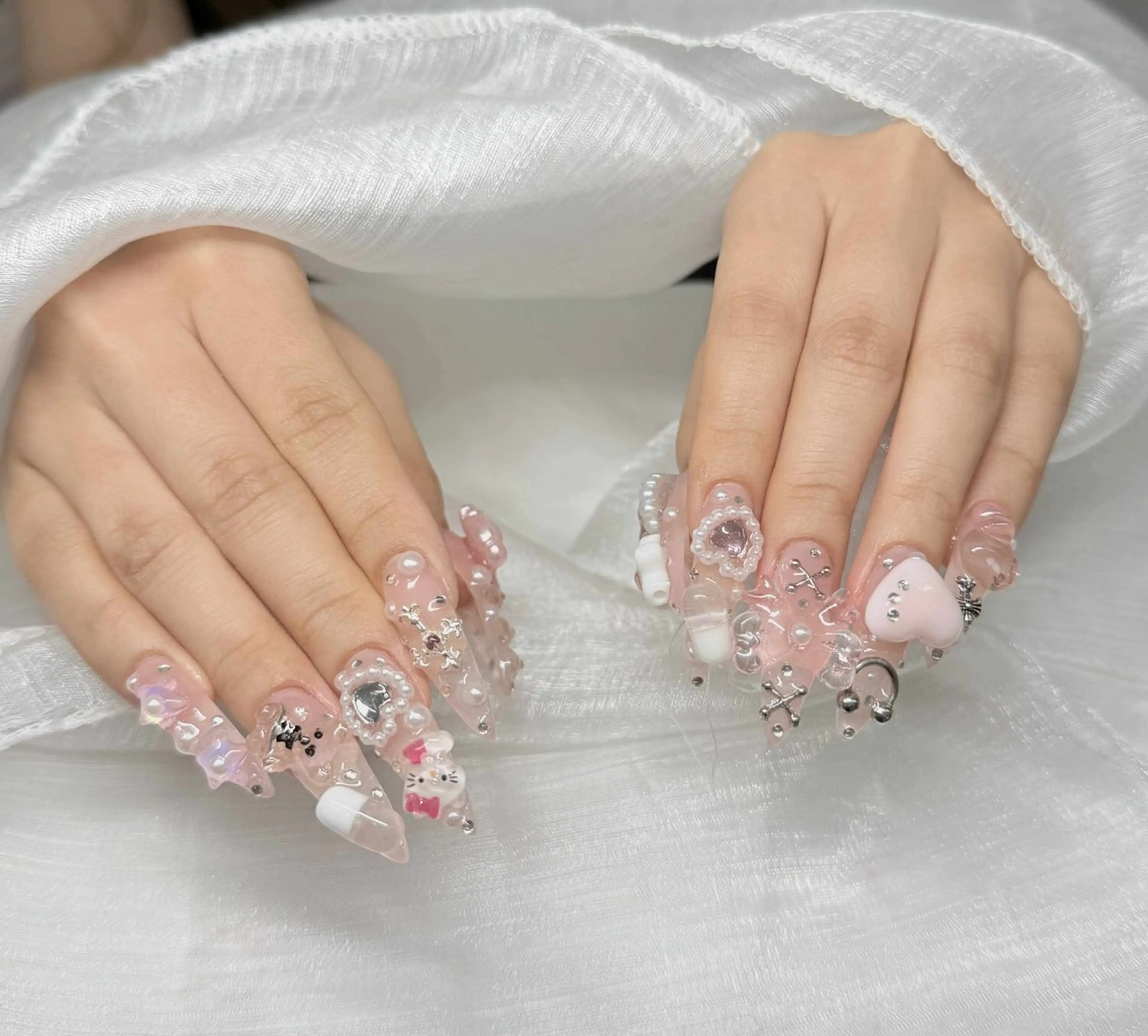 ネイル 長さ出し グラデーション 卒業式 キラキラネイル マグネットネイル ハンドネイル Lee Nailsのネイルデザイン