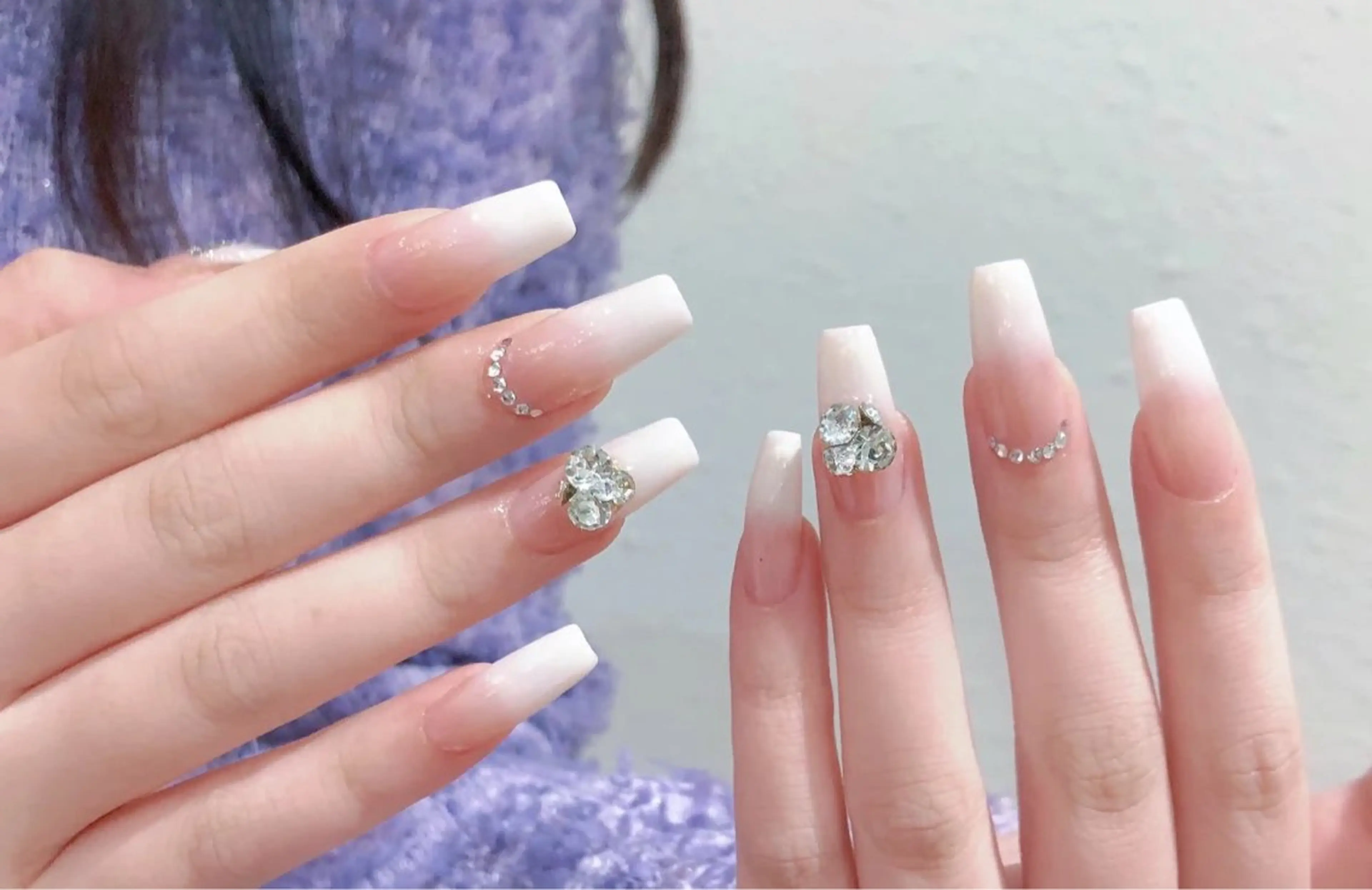 ネイル pink ladyサロン所属・べ にのネイルデザイン