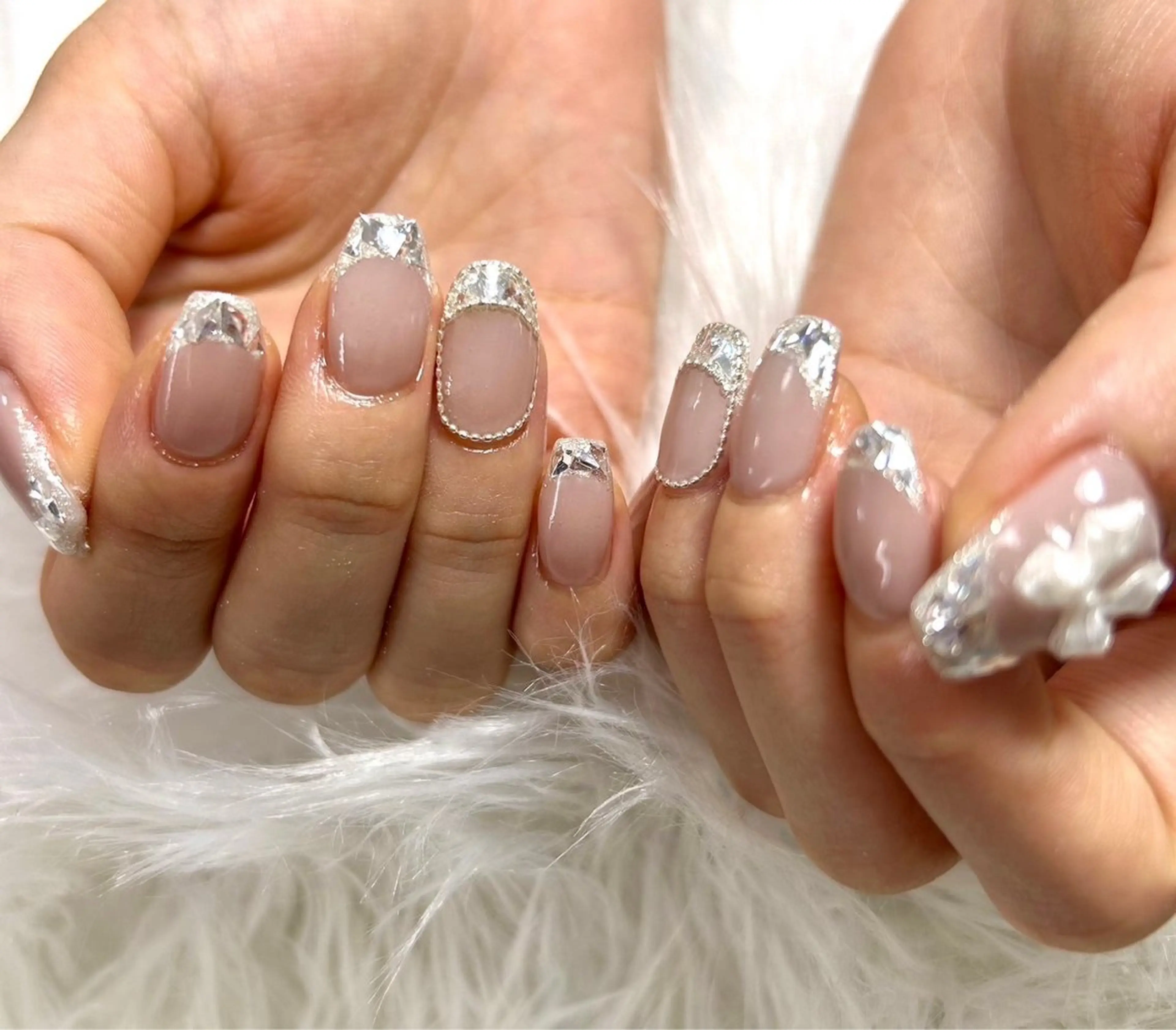 ミディアム ハンドネイル Bonheur 【ボヌール】のネイルデザイン