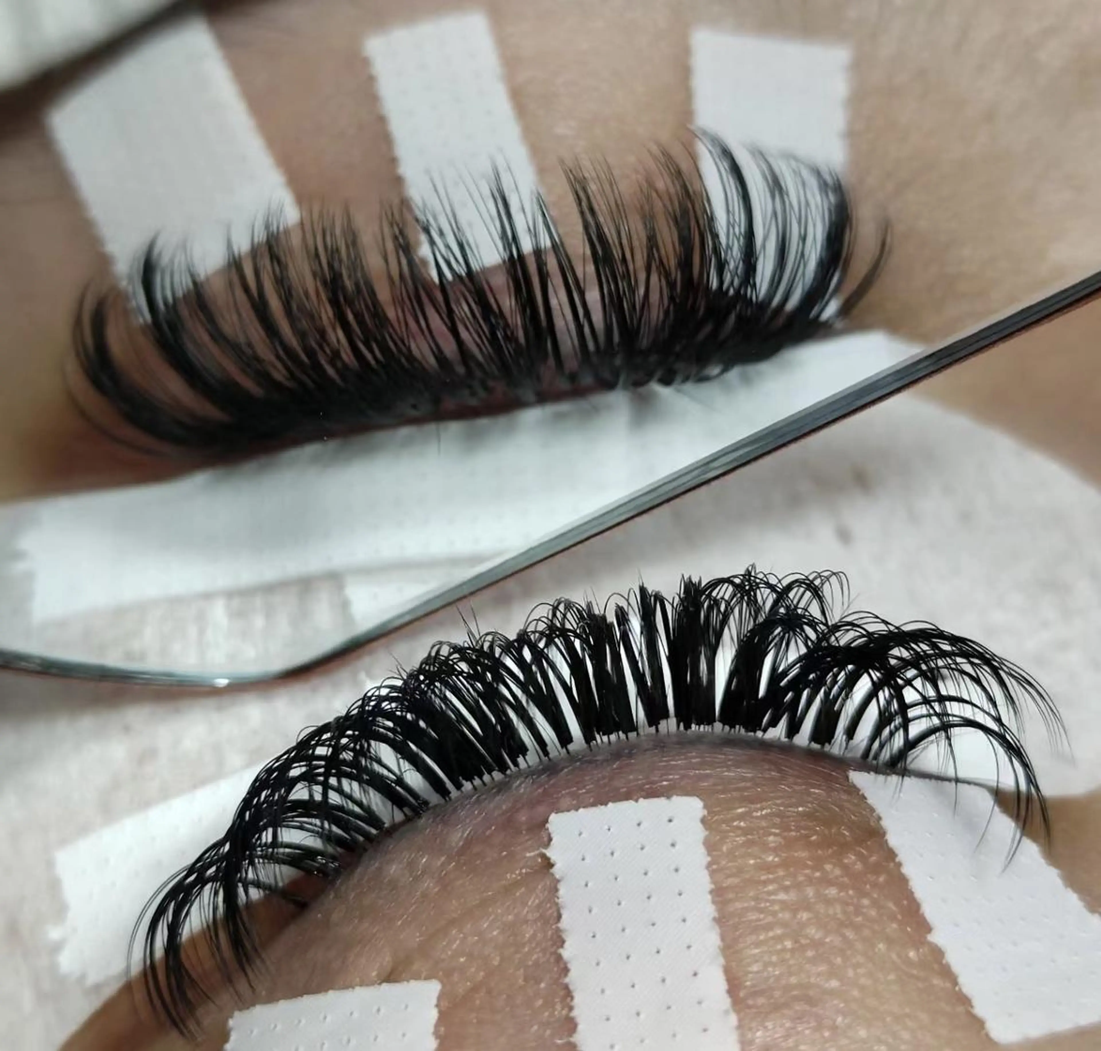 マツエク・マツパ ボリュームラッシュ AB マツエクネイルサロンのマツエク・マツパデザイン