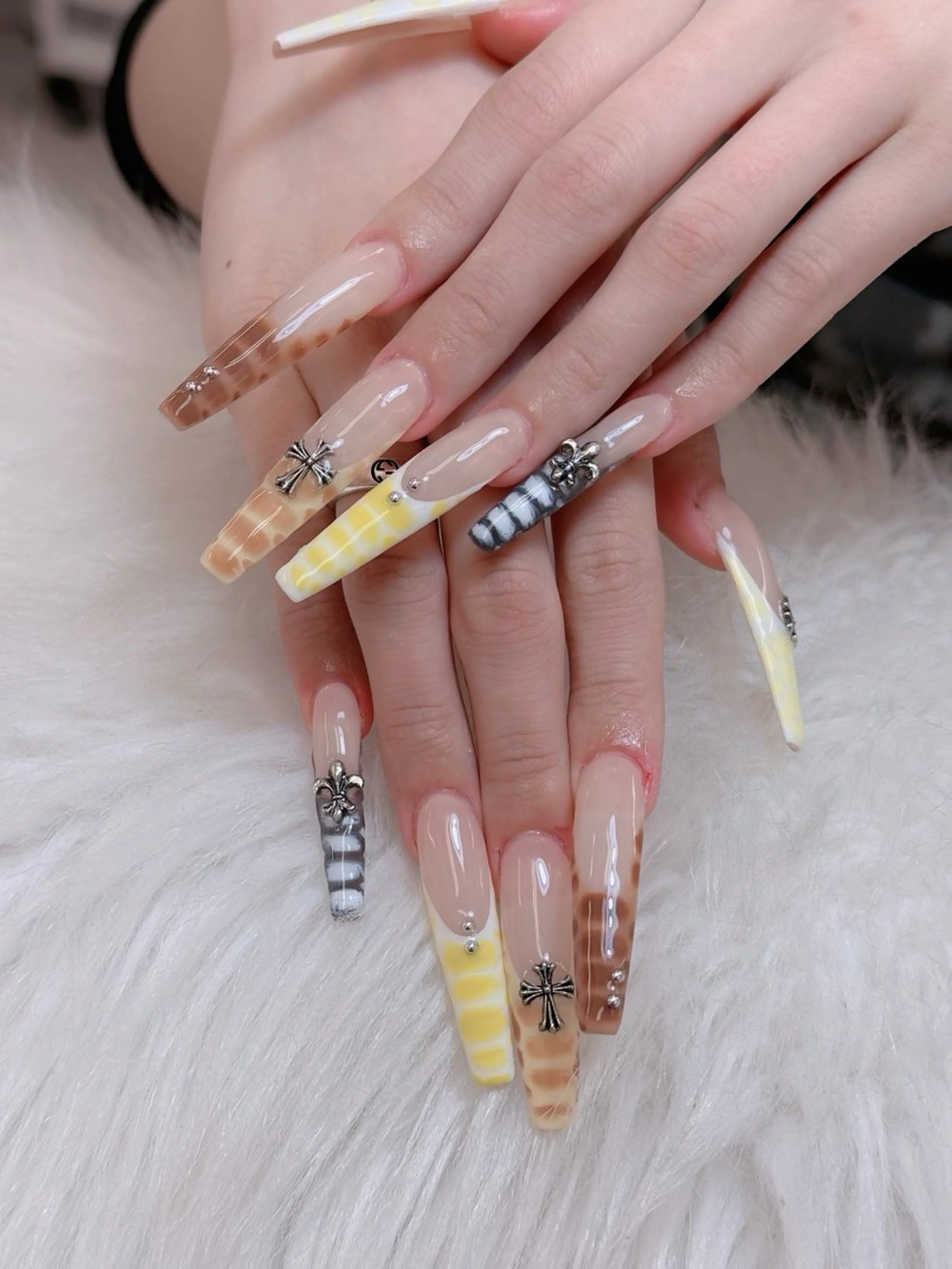 ネイル Lumi Nail 新大久保3‘のネイルデザイン