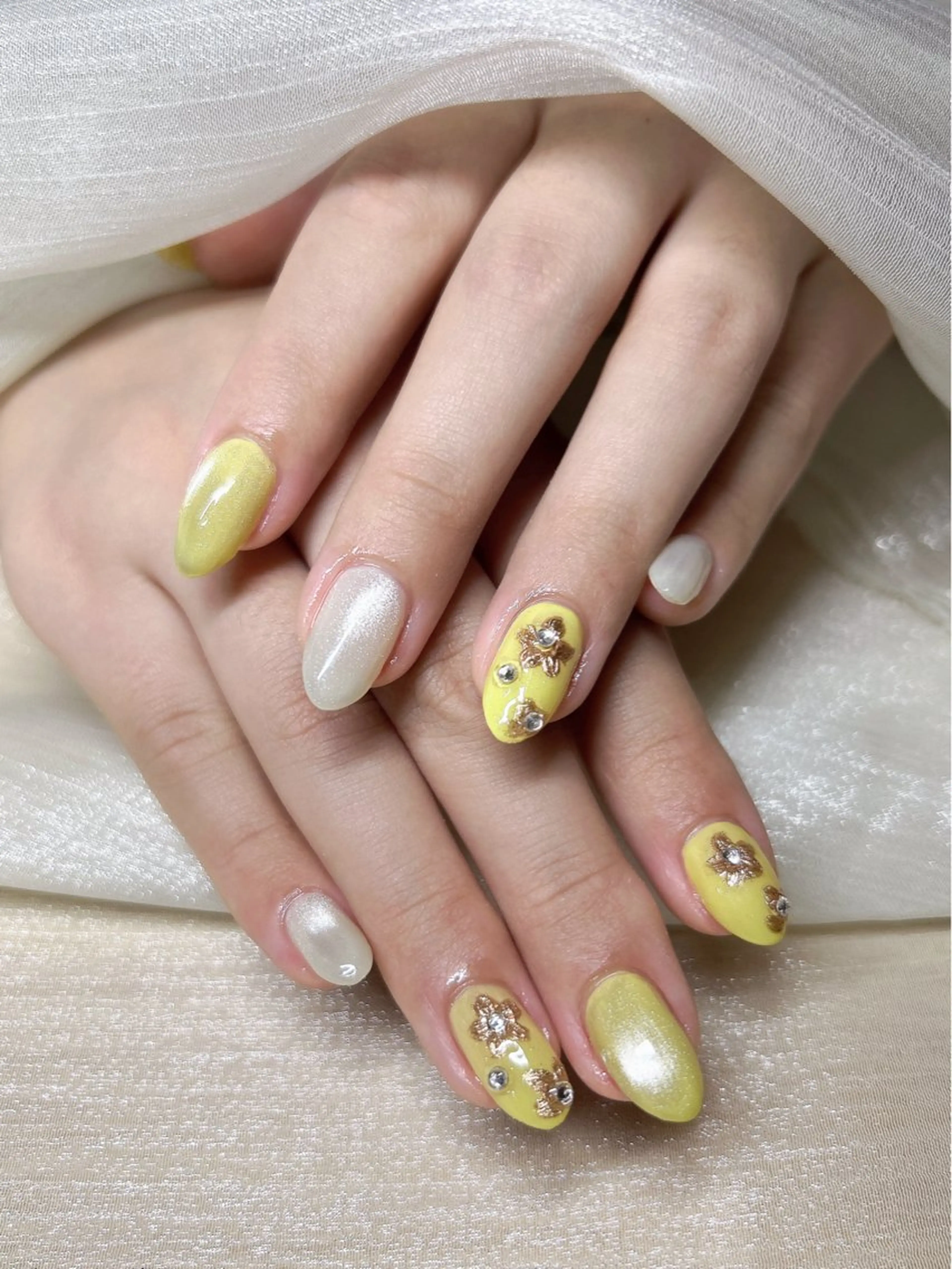 ネイル アートネイル ミラーネイル 持ち込み ニュアンスネイル ストーンネイル LUKA NAILのネイルデザイン