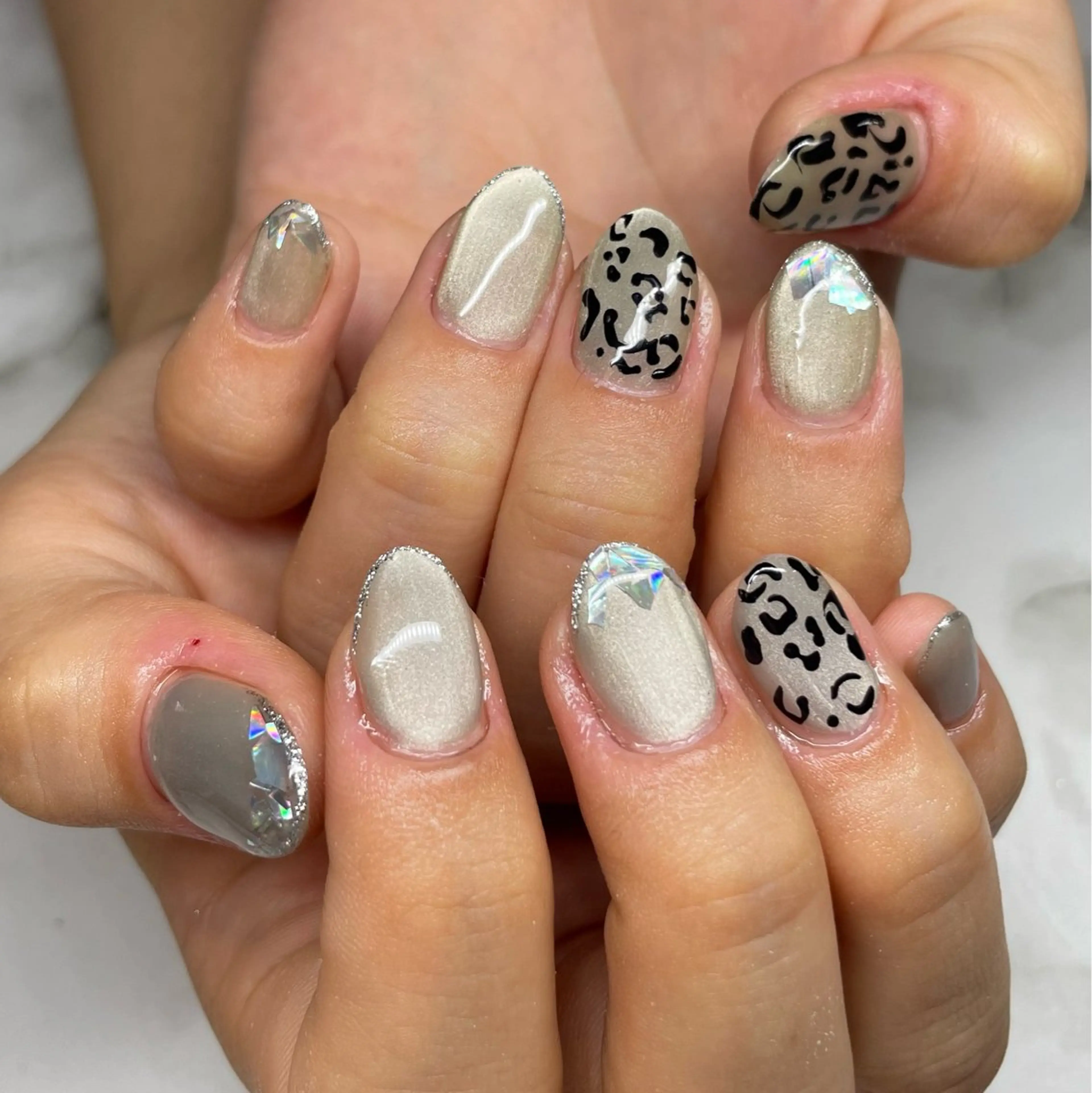 (オフ無し)マグネットデザインネイル🧲💅の写真