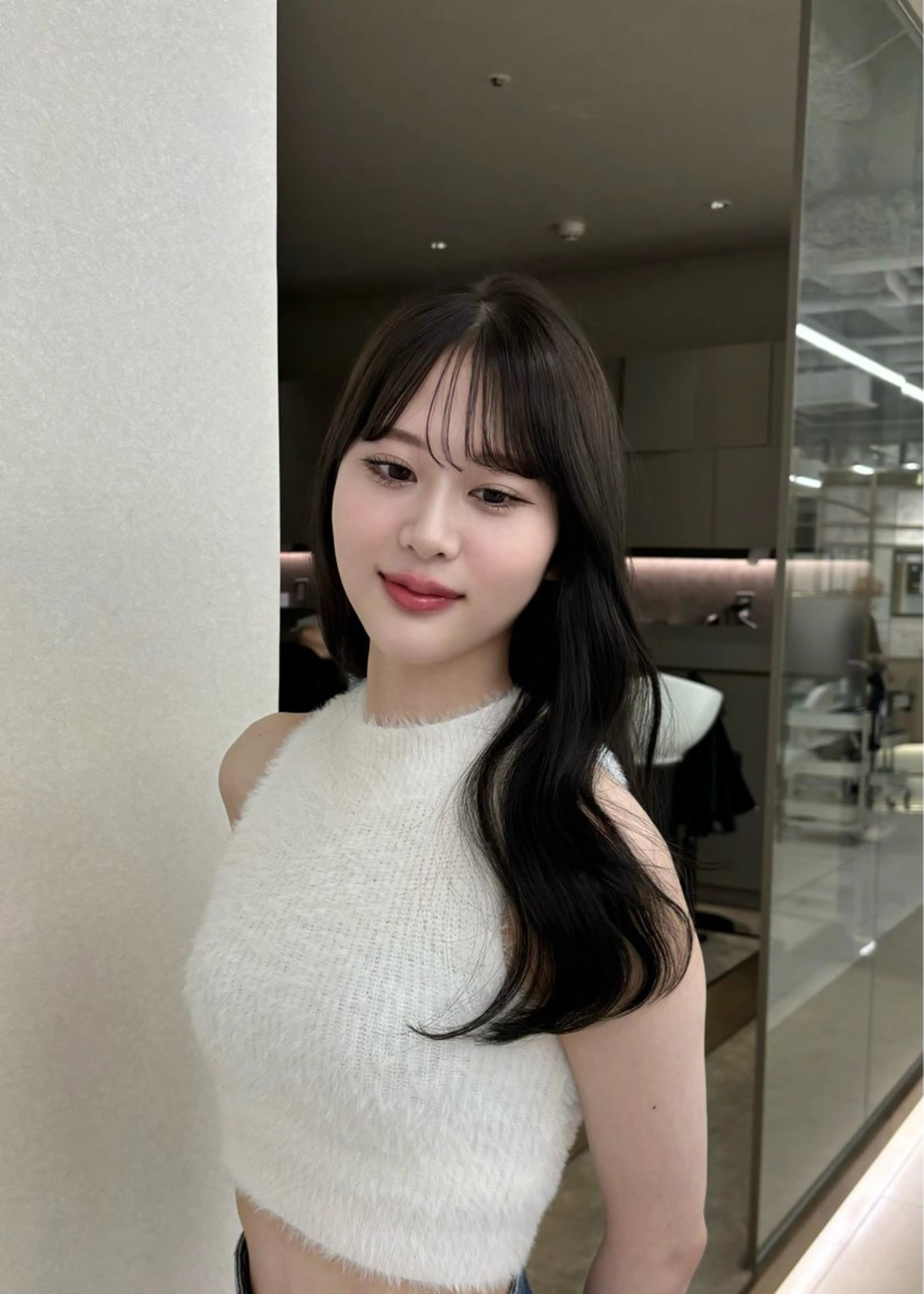 ロング カラー モヅメ モモエのヘアスタイル