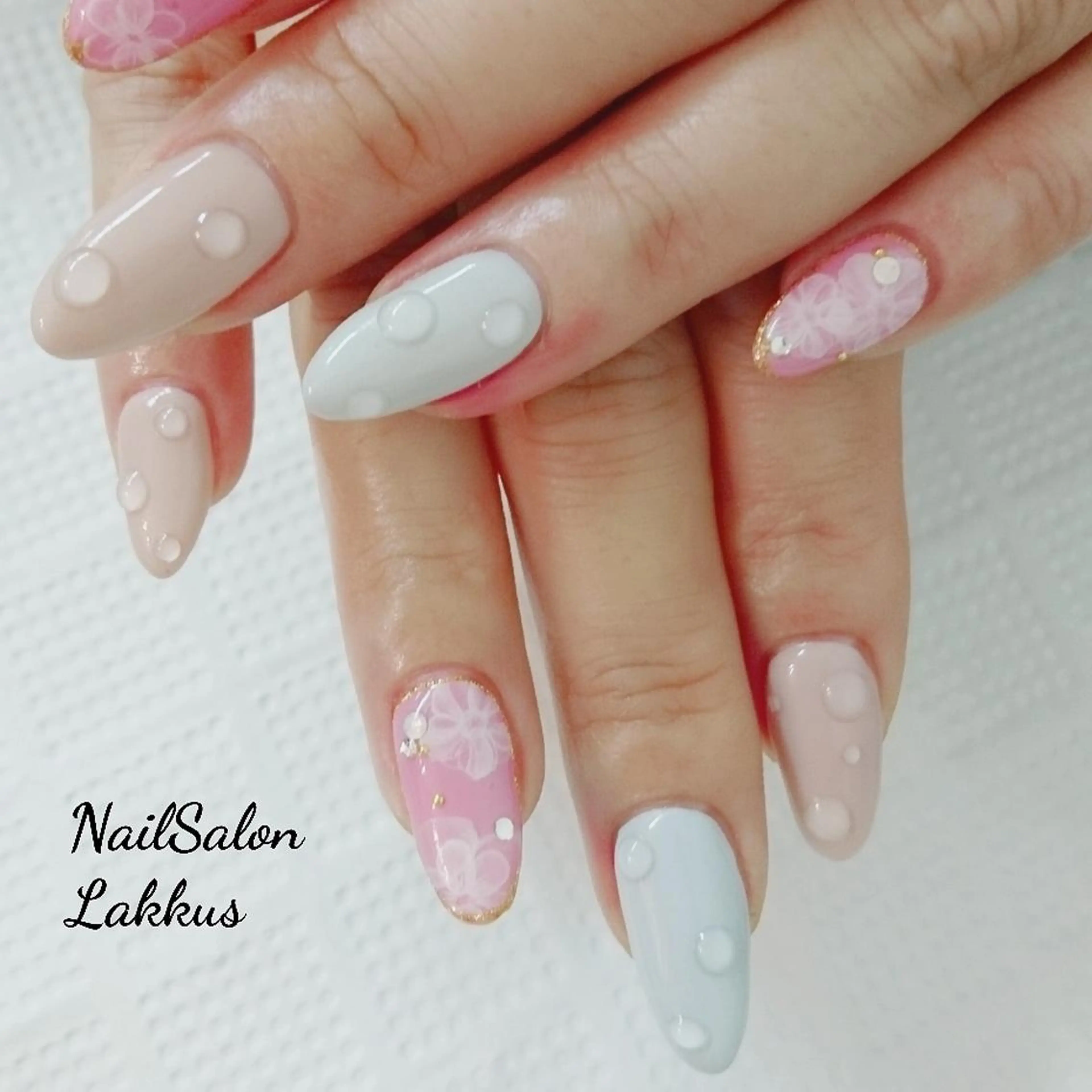 ネイル Lakkus N－Aのネイルデザイン