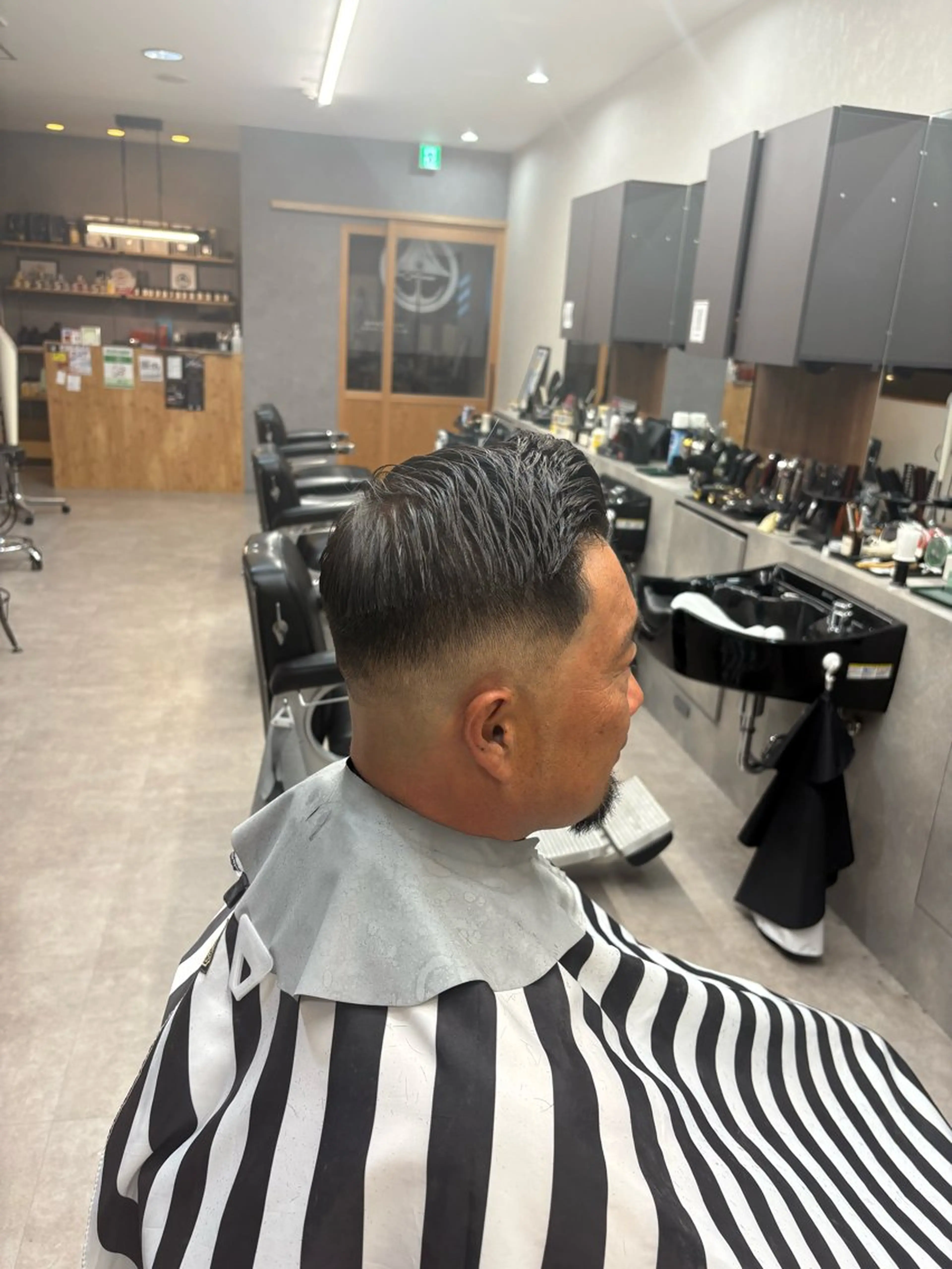 メンズ フェードカット FUJIYAMABARBERSHOP ebisu所属・井上 笑太朗のヘアスタイル