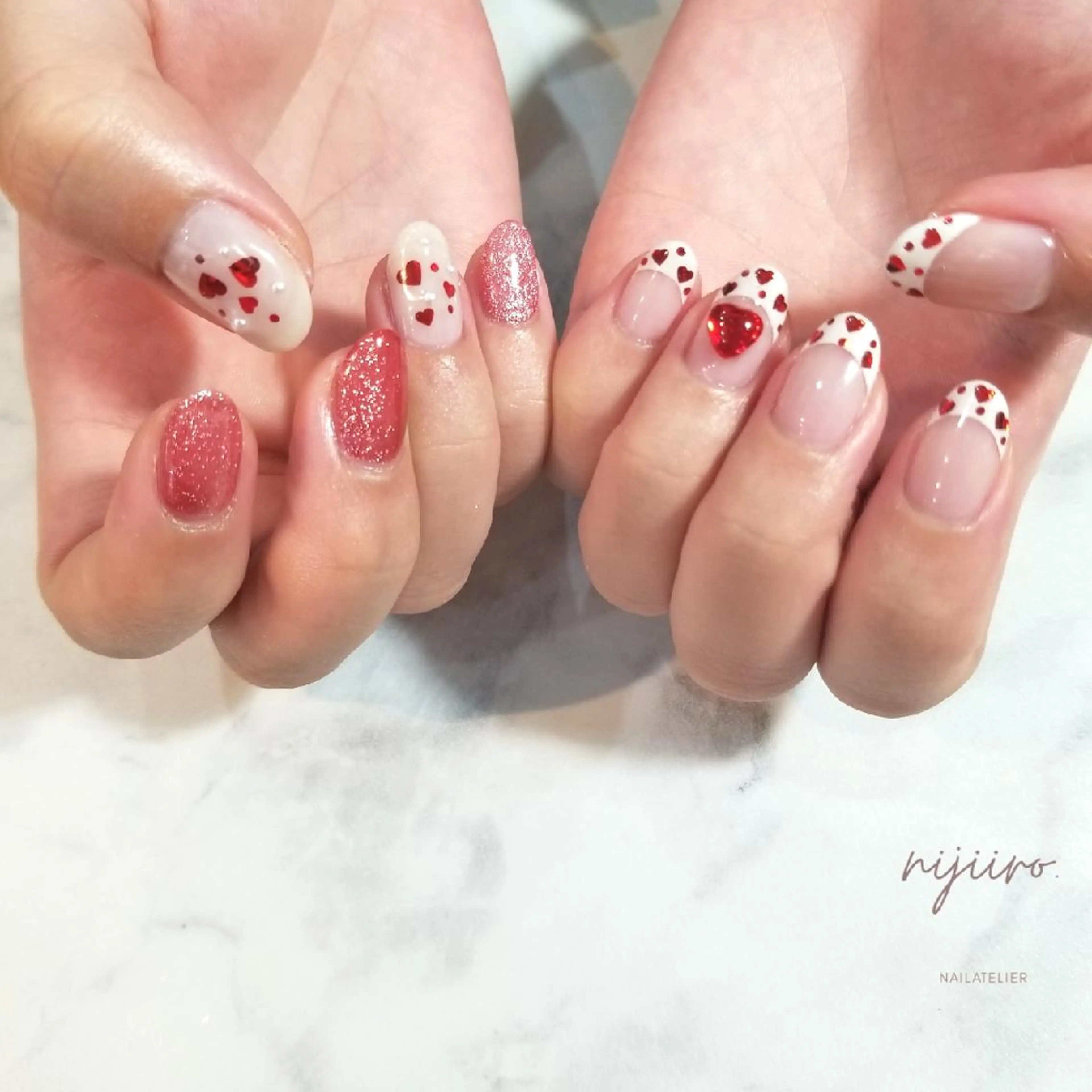 ネイル フレンチネイル ハート ハンドネイル nailatelier nijiiro.所属・nijiiro🌈 サトウのネイルデザイン
