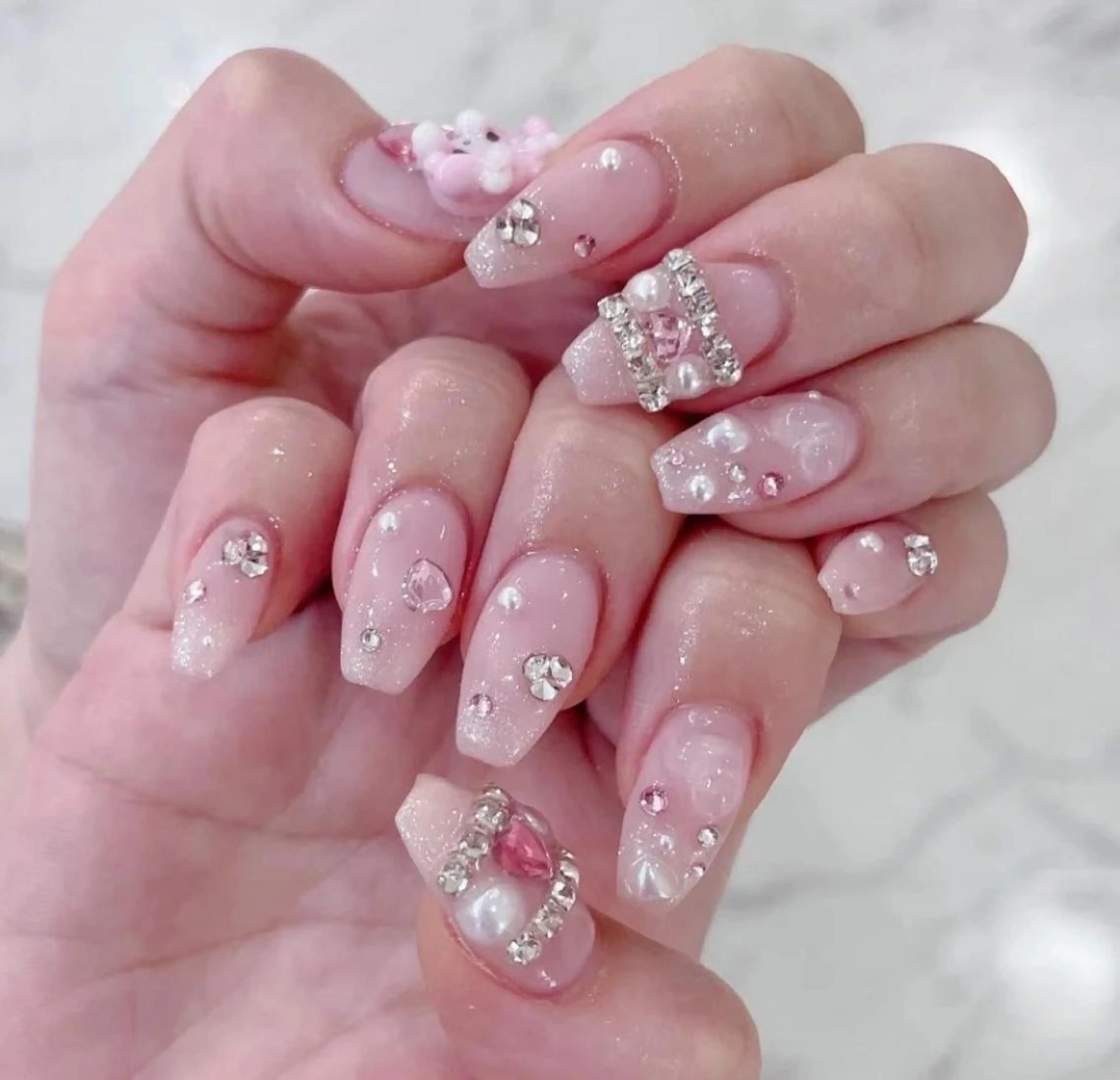 ネイル Queens ゲンのネイルデザイン