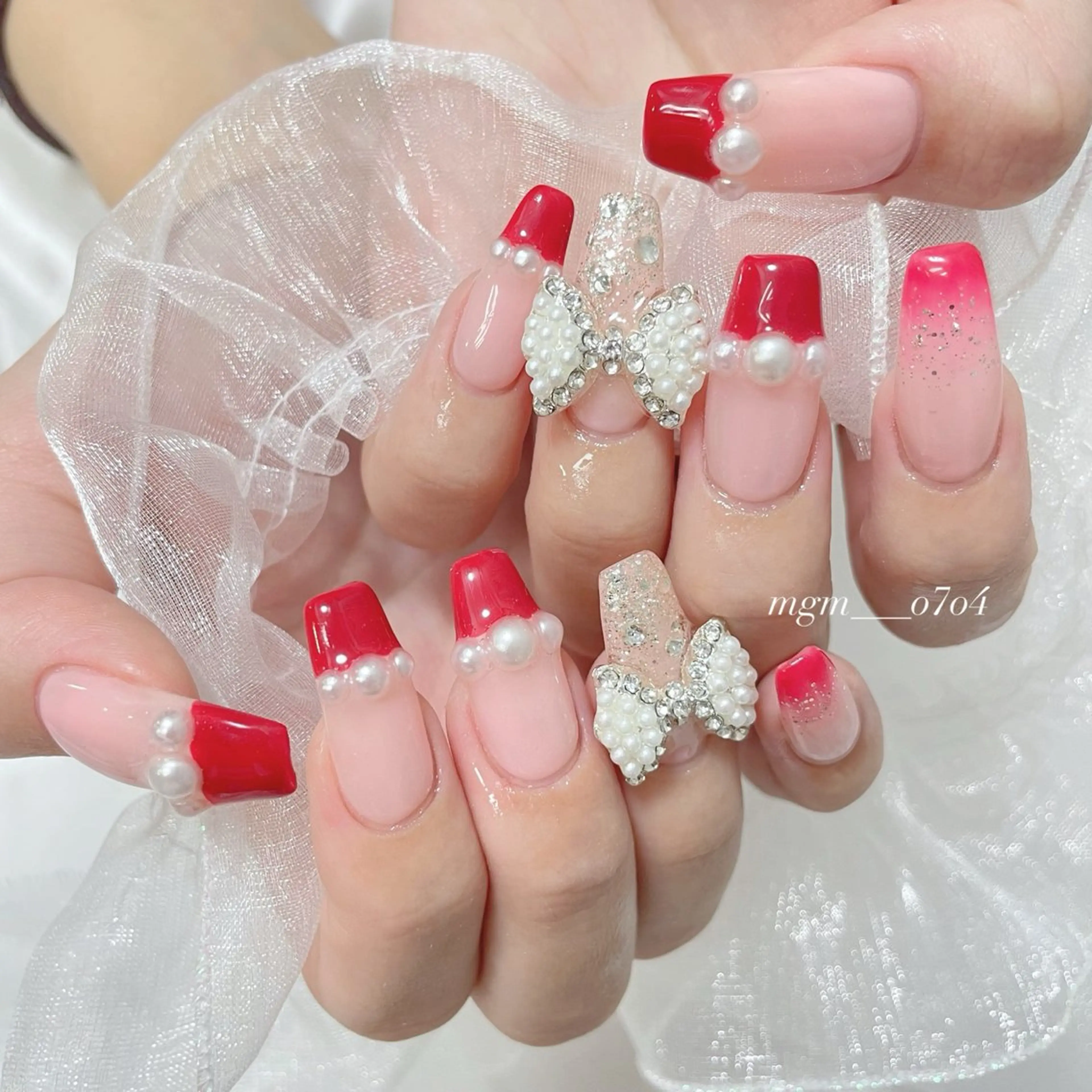 ネイル 持ち込み リボン ハンドネイル ハンドケア MoON...❤︎ MeGuのネイルデザイン