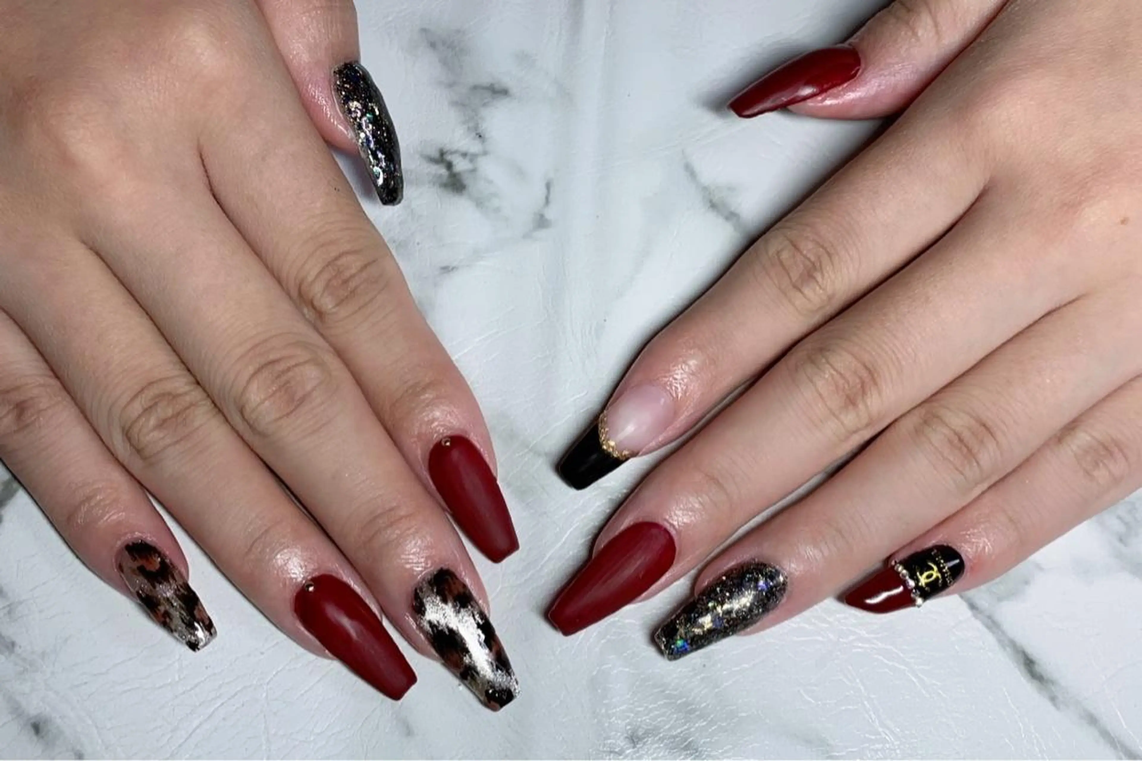 ネイル アニマル柄 アートネイル ニュアンスネイル スカルプネイル ネイルチップ ハンドネイル x.1.0.nail ♡Cのネイルデザイン