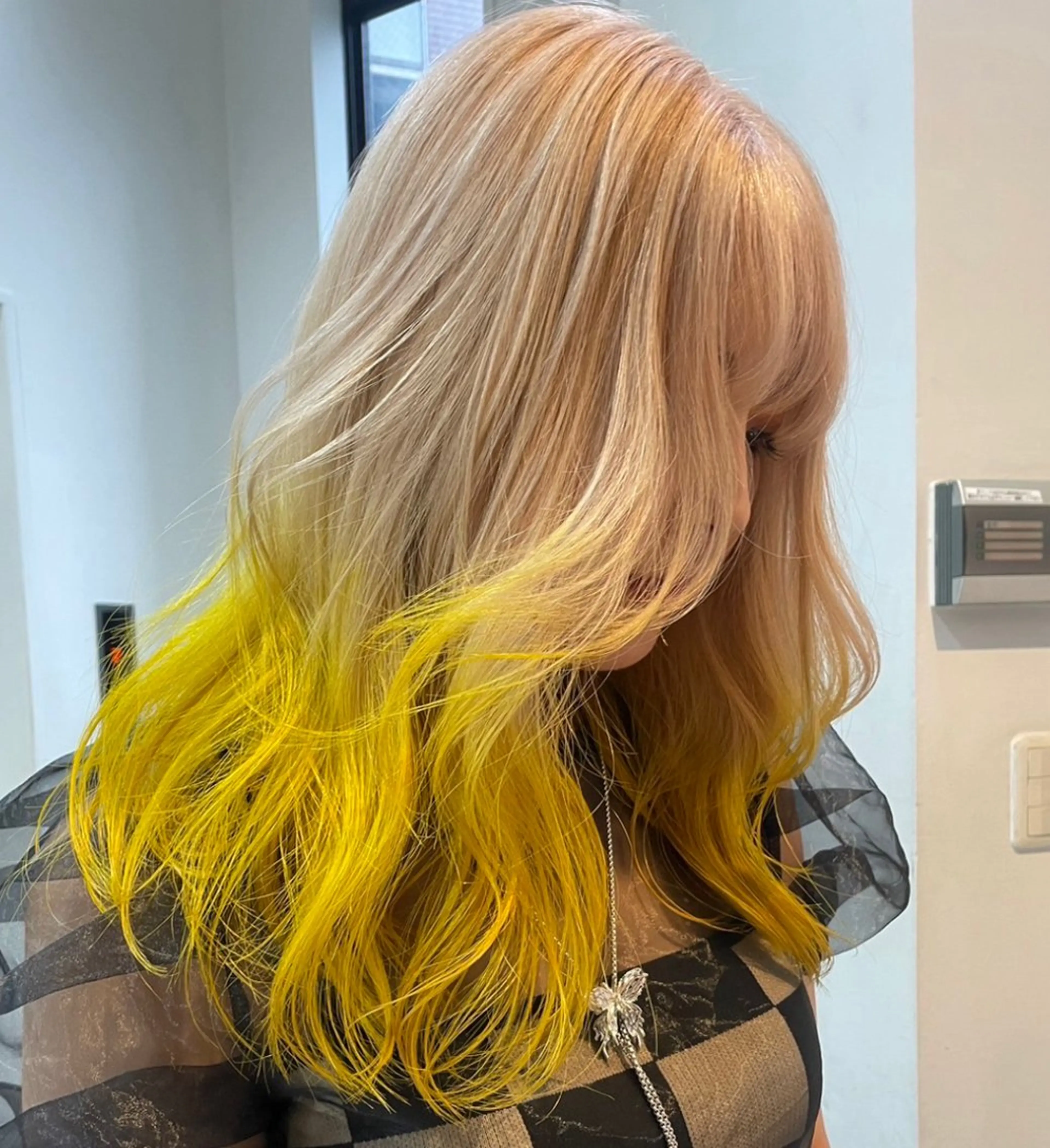 ロング カラー イエローカラー ENORE表参道店所属・🦋髪質改善 🦋manakaのヘアスタイル