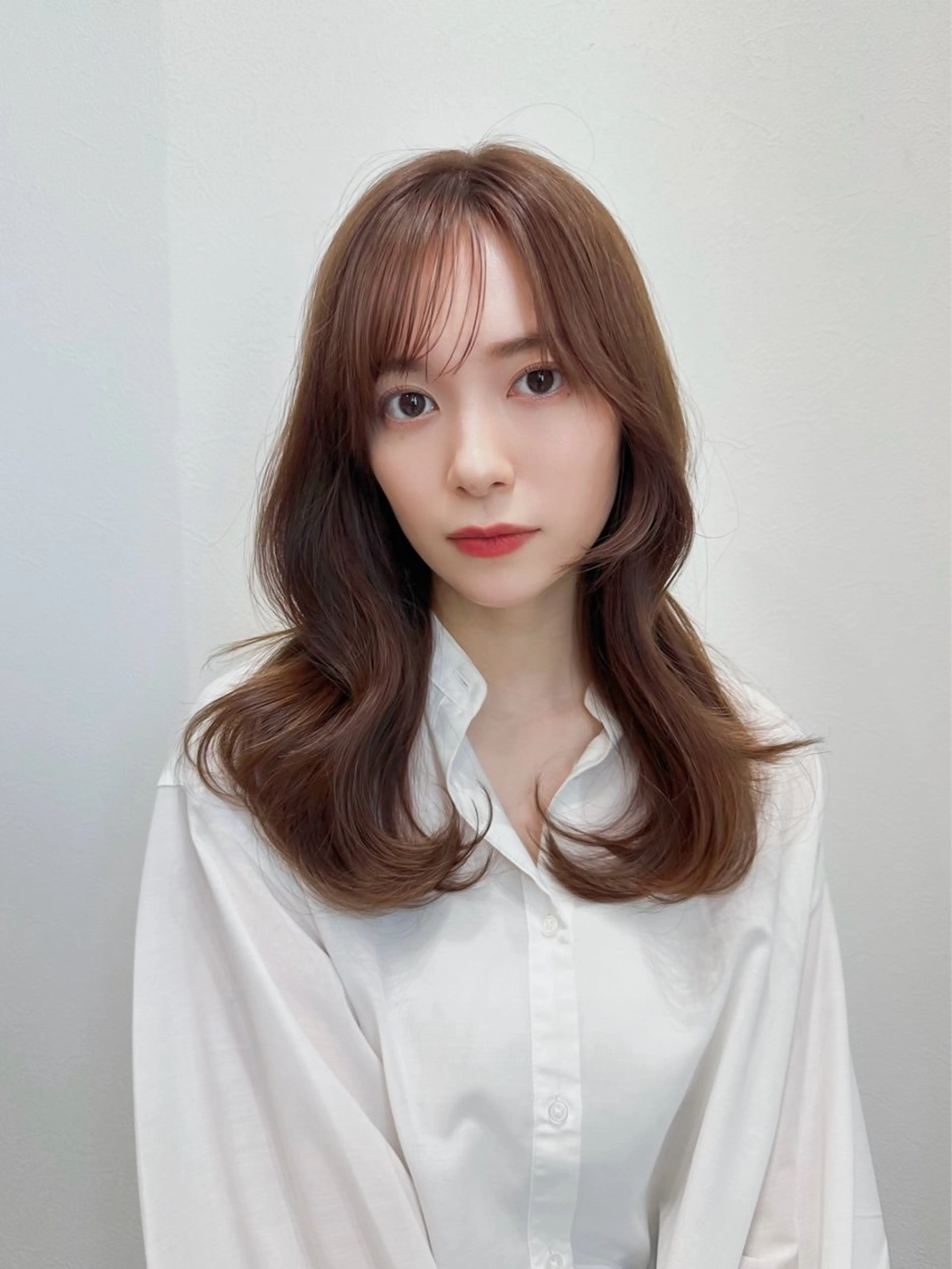 セミロング カラー 髪質改善 レイヤーカット カット ヘアカラー KURO/韓国ヘア /レイヤーカットのヘアスタイル