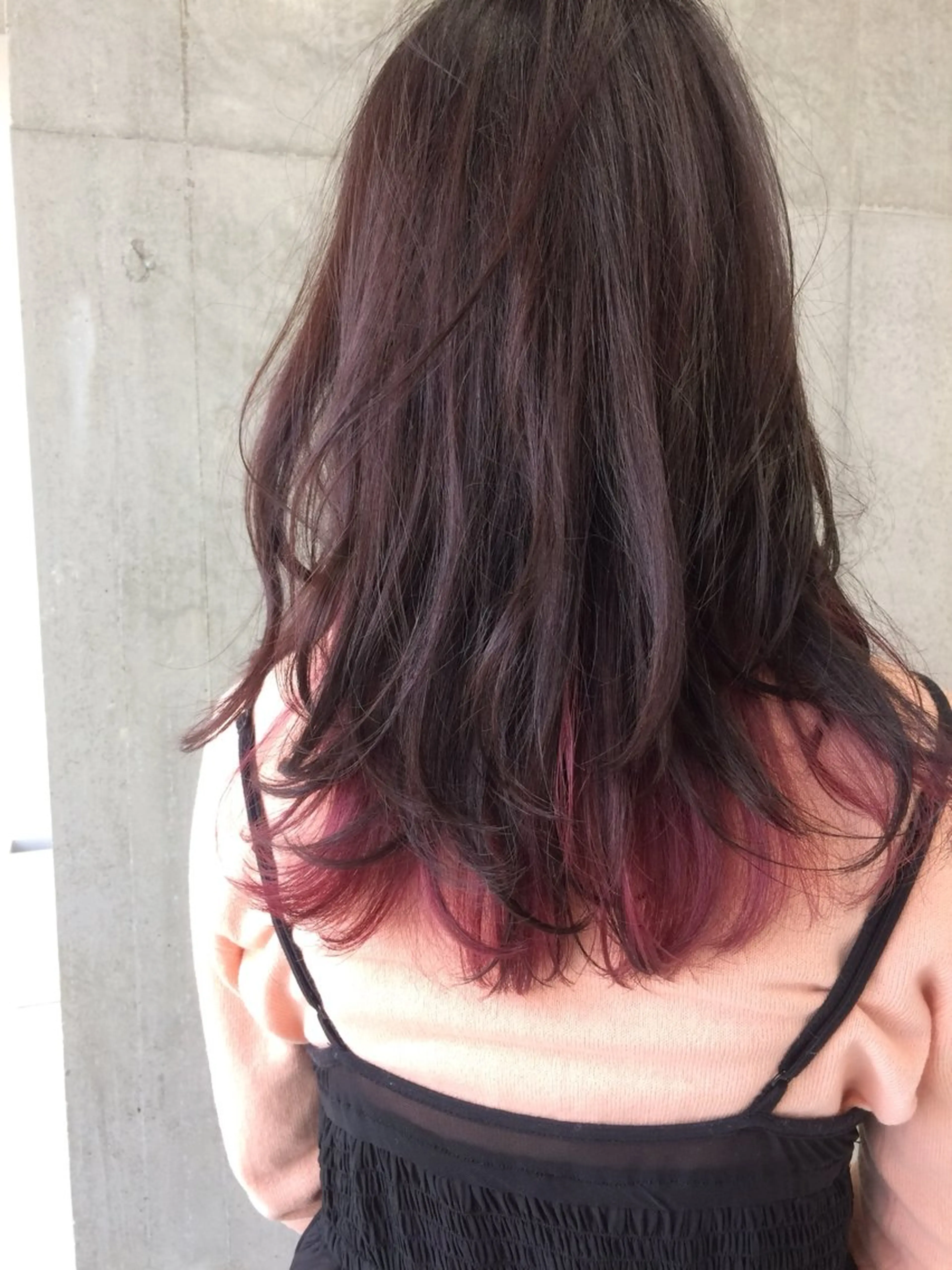 ロング カラー 伊東 咲織のヘアスタイル