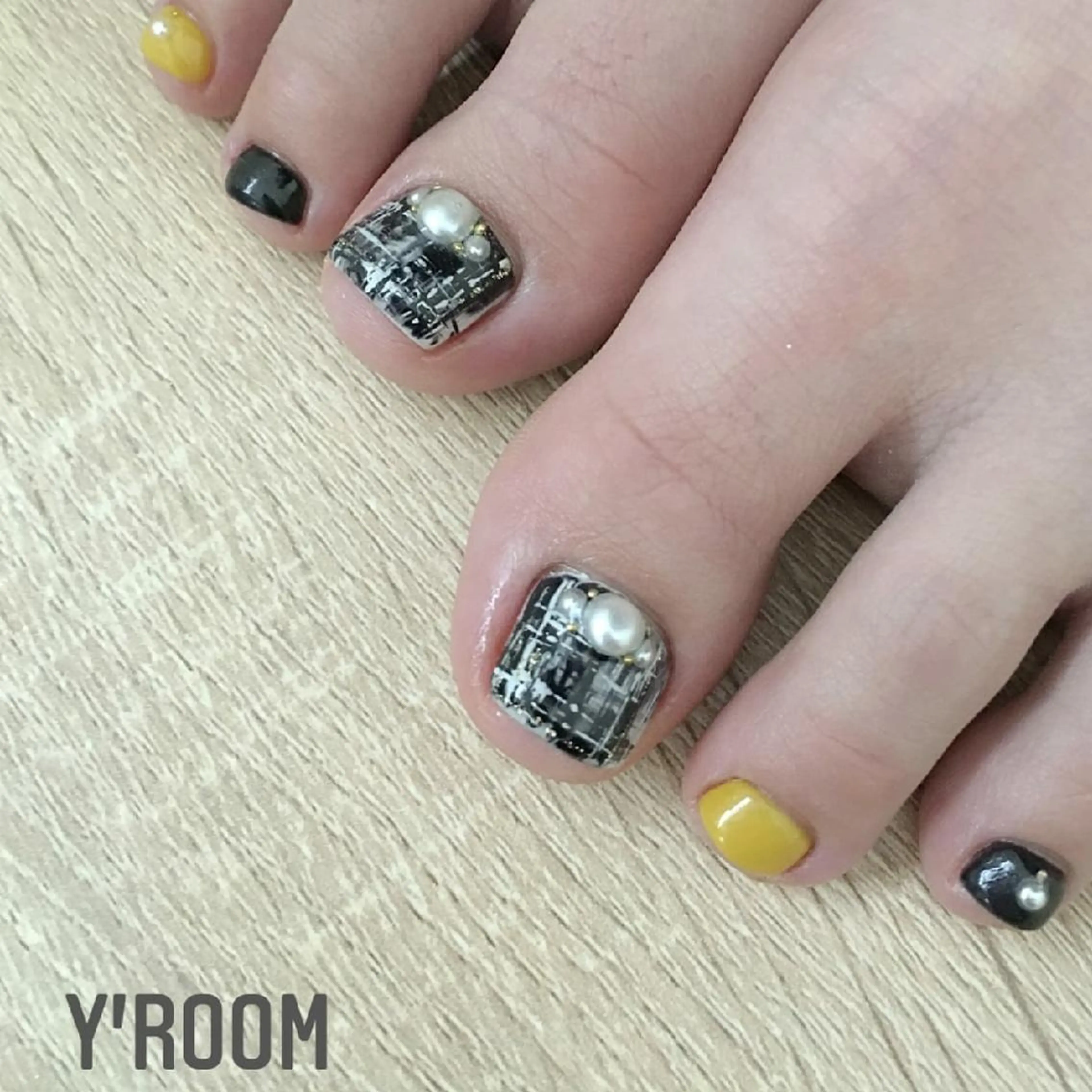 ネイル フラッシュネイル ジェルネイル マグネットネイル ニュアンスネイル ワンカラーネイル YUKA （ネイリスト）のネイルデザイン