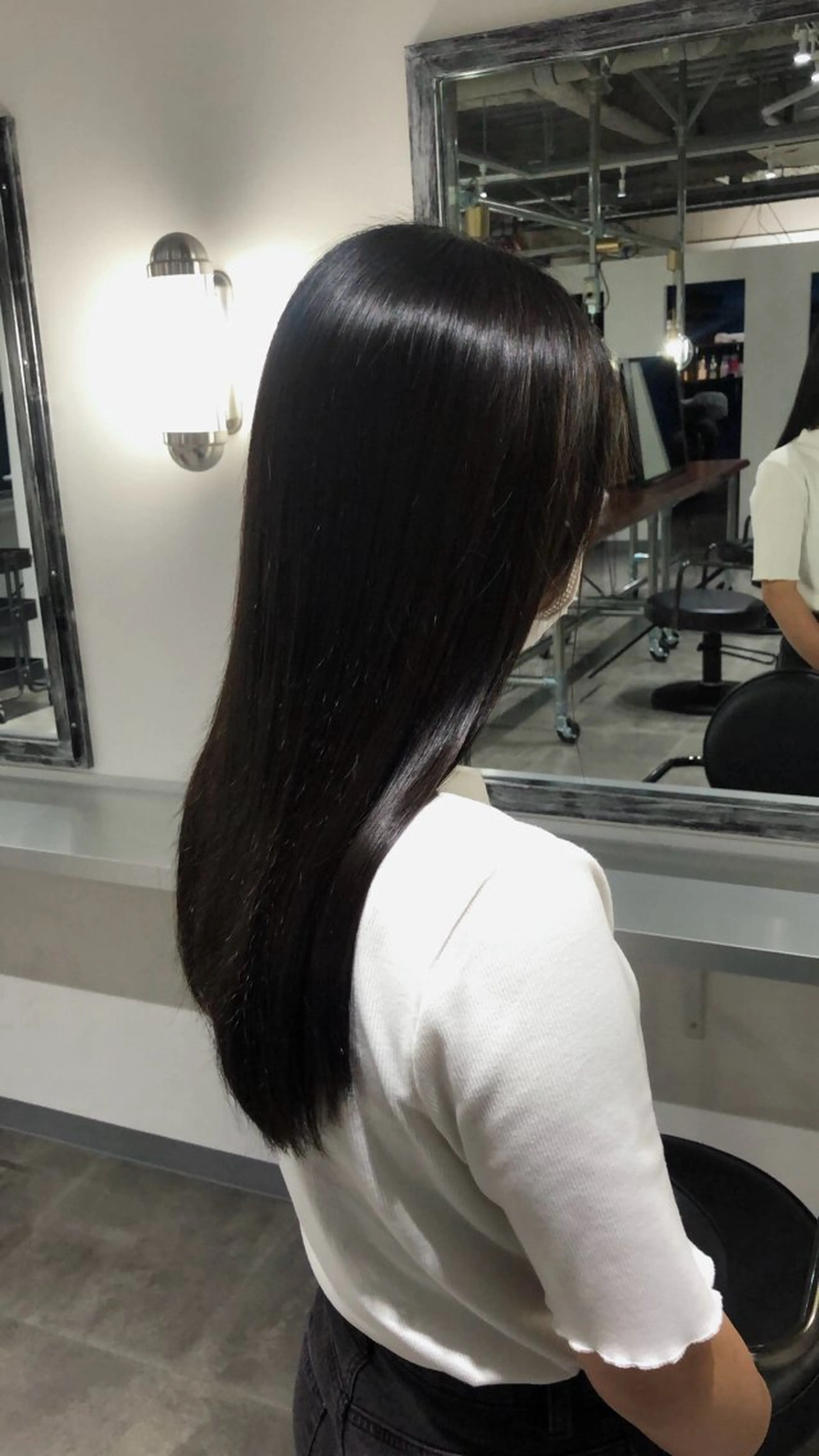 ロング HOLLY 髙橋ユウキのヘアスタイル