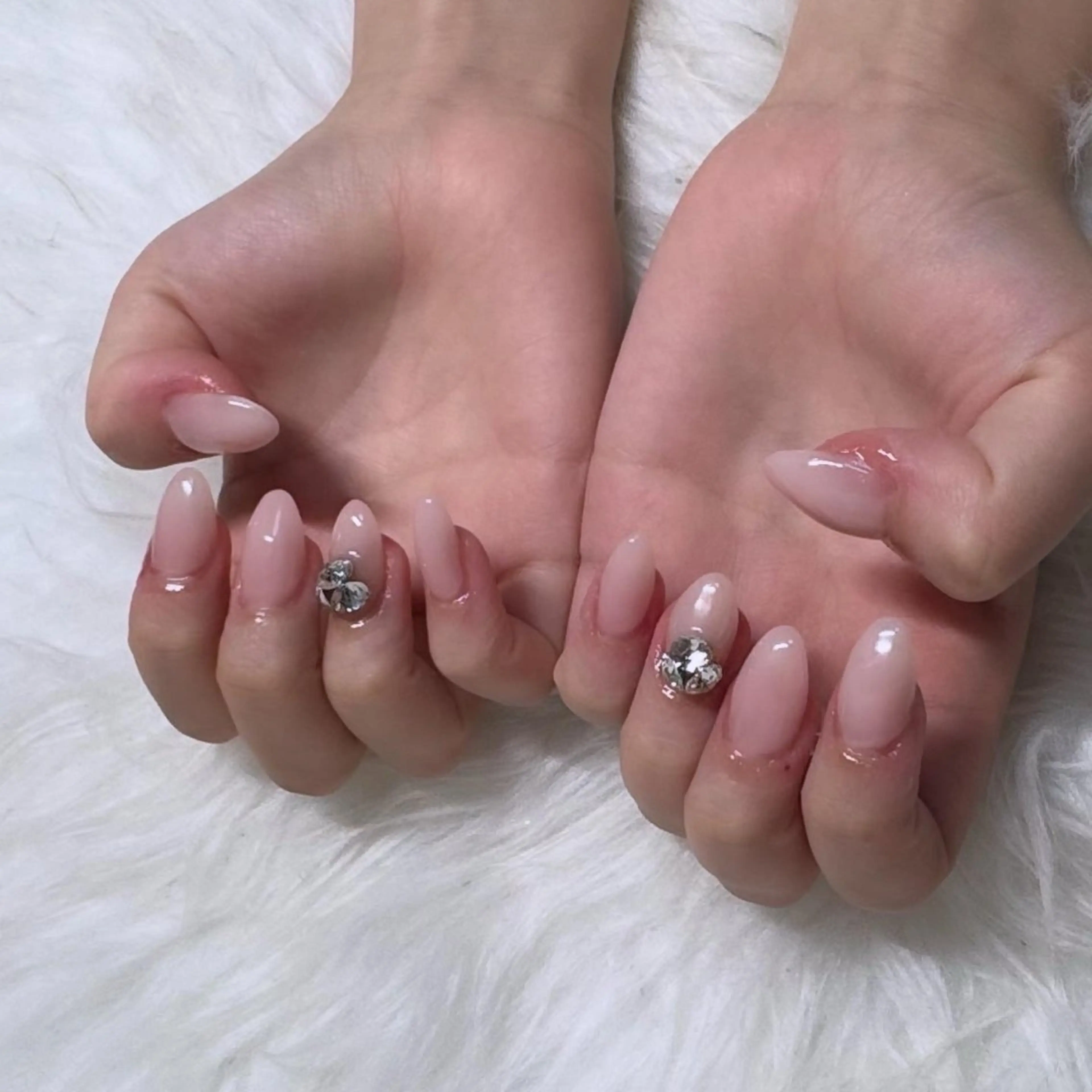 ミディアム ハンドネイル mao .のネイルデザイン