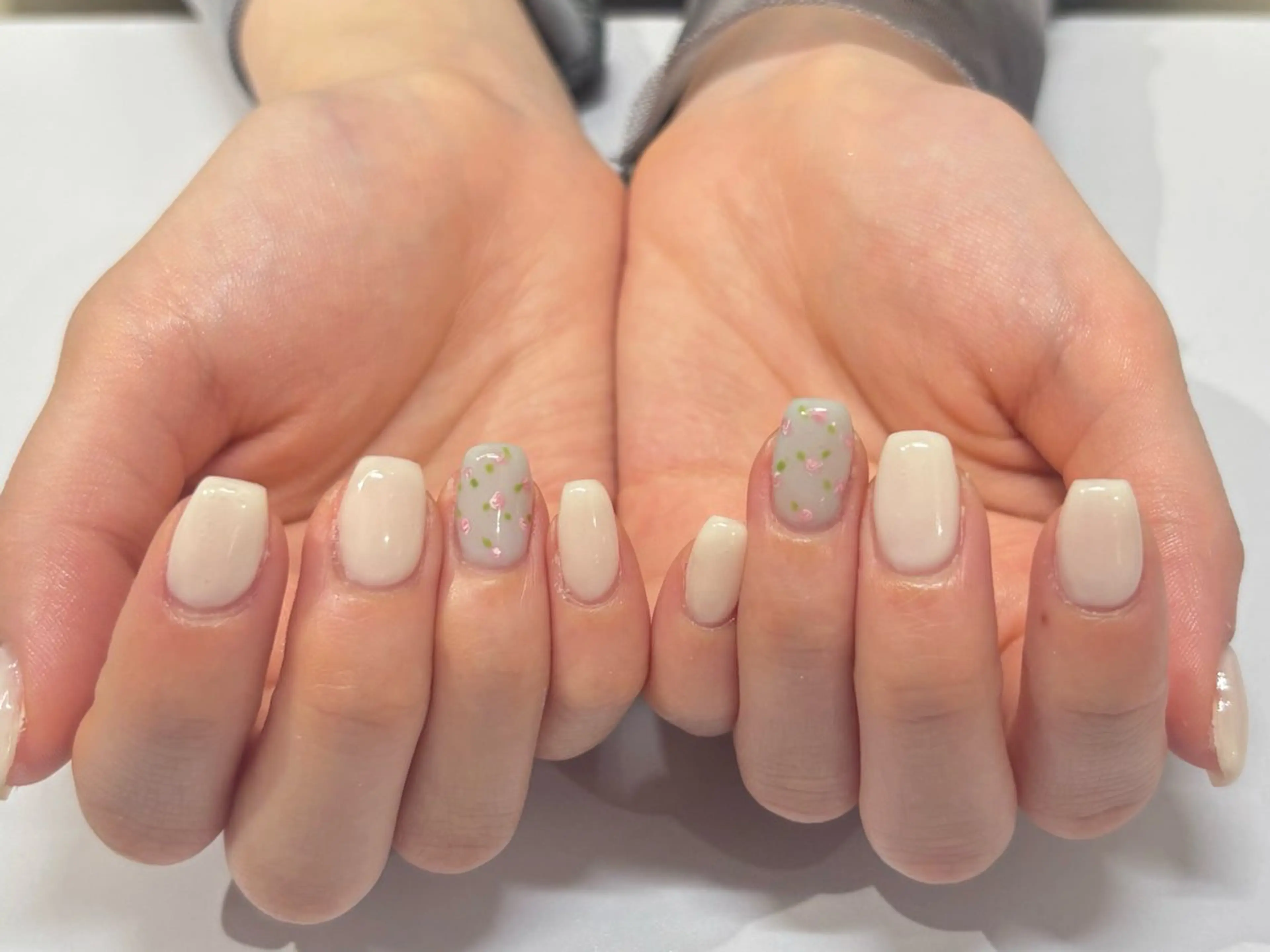 ネイル ハンドネイル 吉川明花 【パラジェル専門店】のネイルデザイン