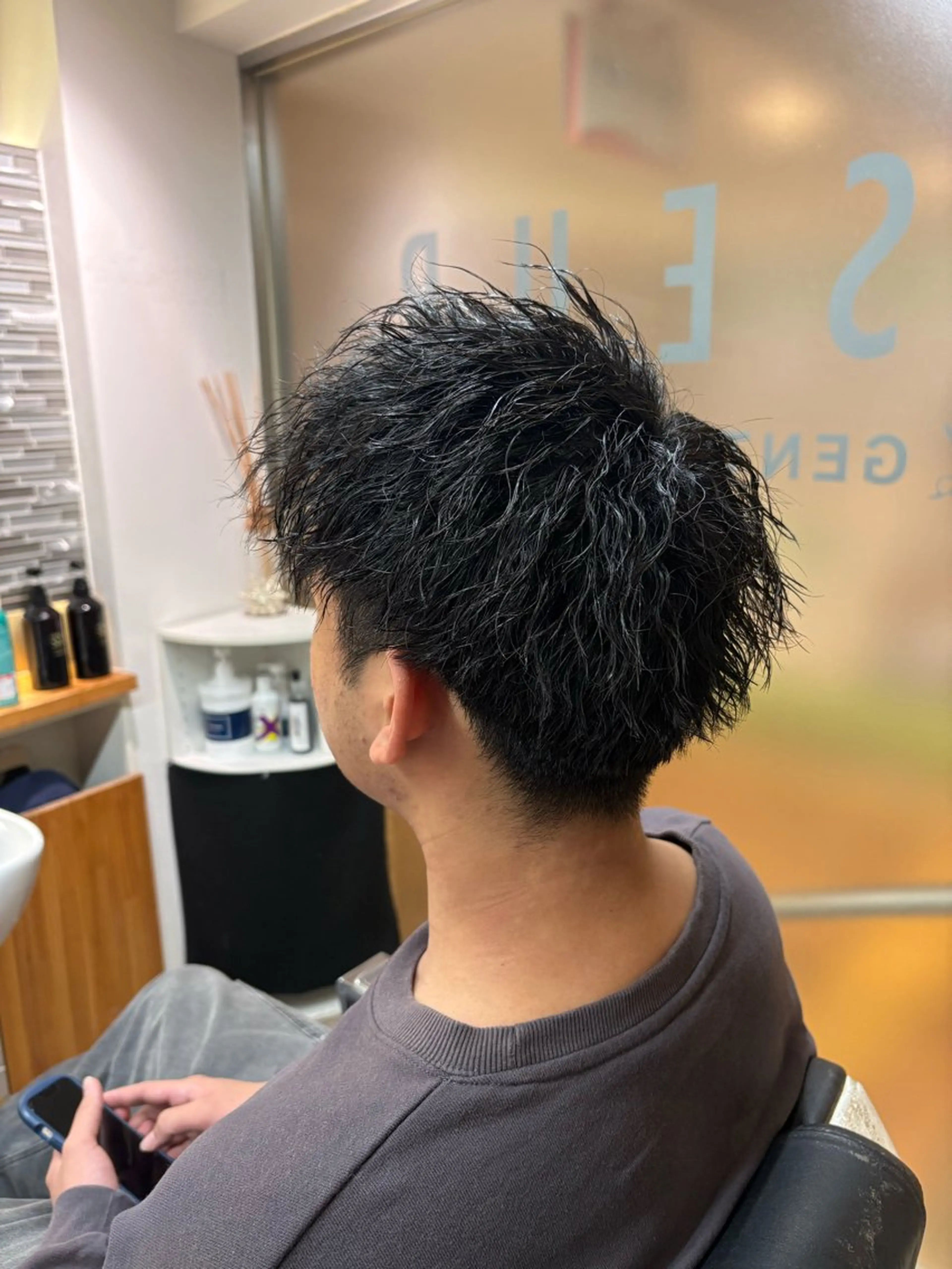 パーマ メンズ メンズパーマ メンズツイストパーマ ツイストパーマ FRISEUR/高瀬 晴乃祐のヘアスタイル