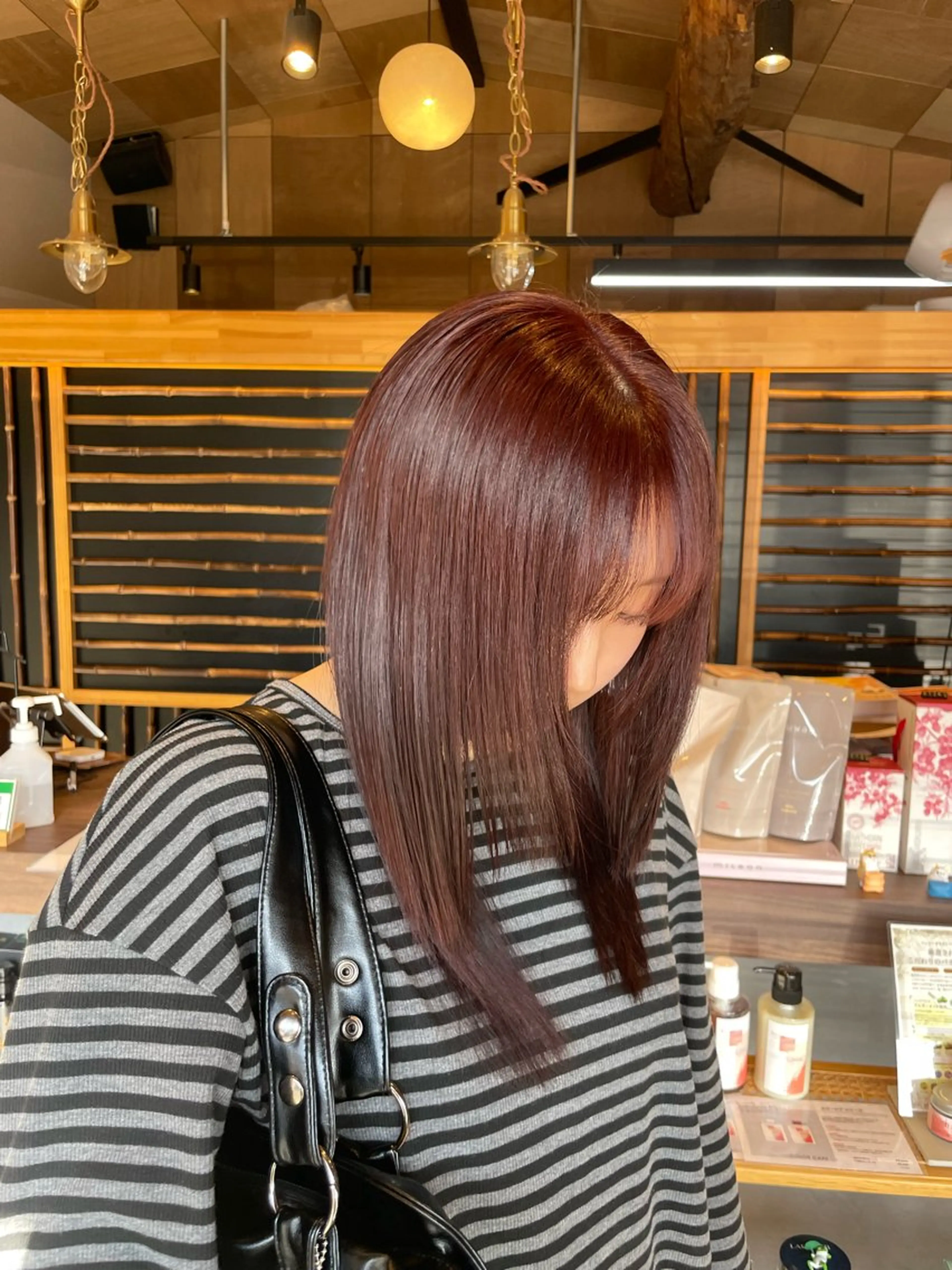 セミロング カラー ブリーチ ブラウンカラー ダブルカラー ブリーチなしカラー レッドカラー 青木 紗耶のヘアスタイル