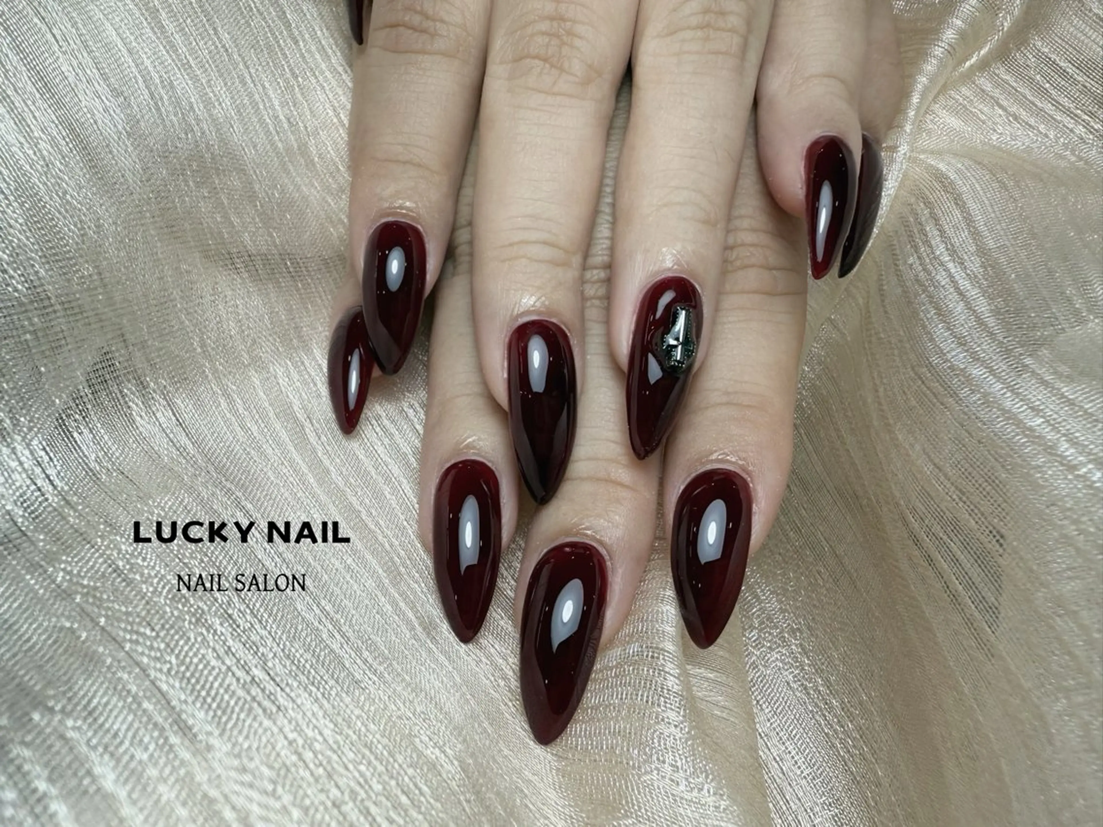 ネイル 宇 田川のネイルデザイン