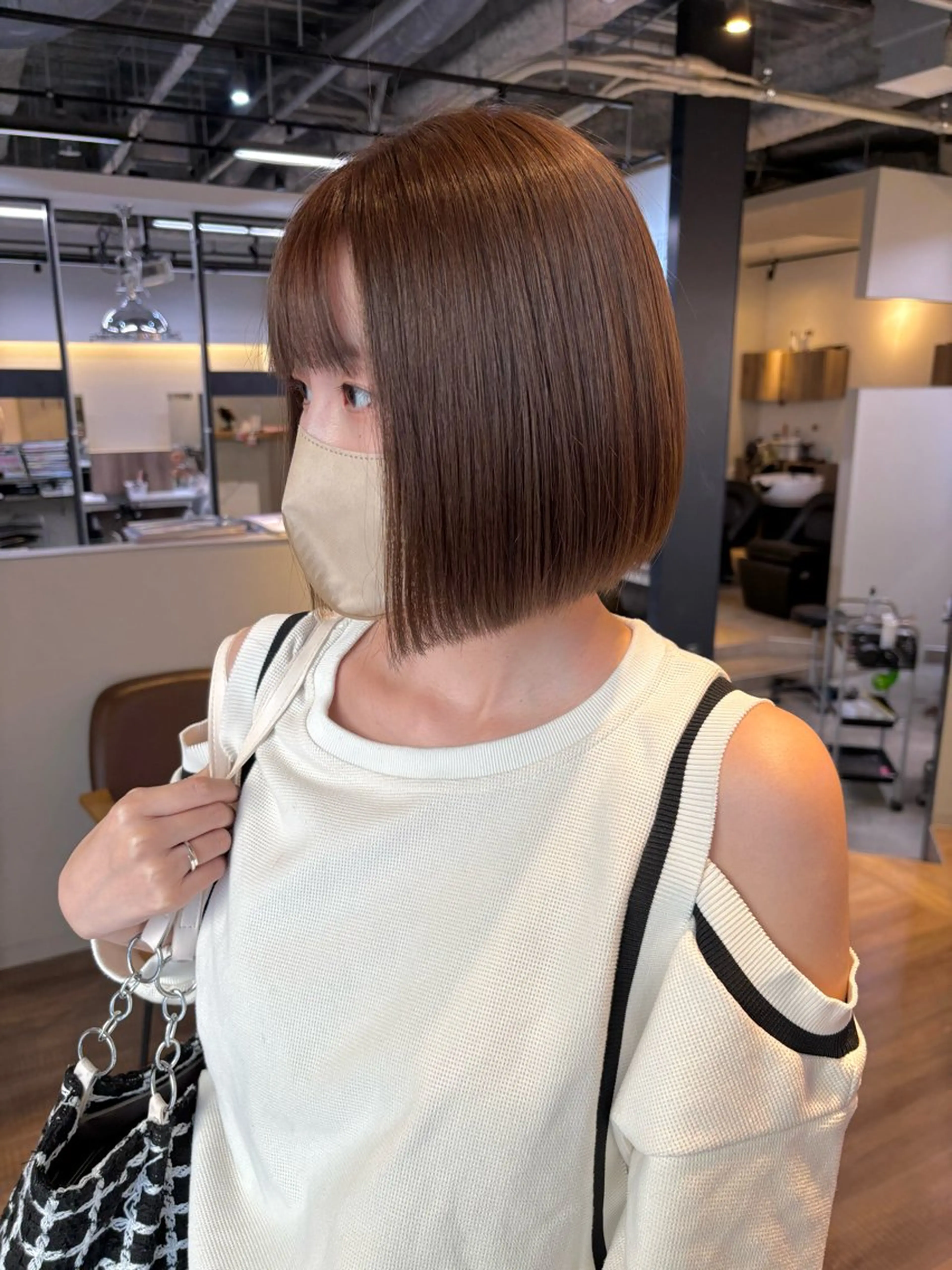 ショート カラー ベージュカラー ブラウンカラー イルミナカラー ボブ カット ヘアカラー トリートメント 💈平島 拓也💈のヘアスタイル