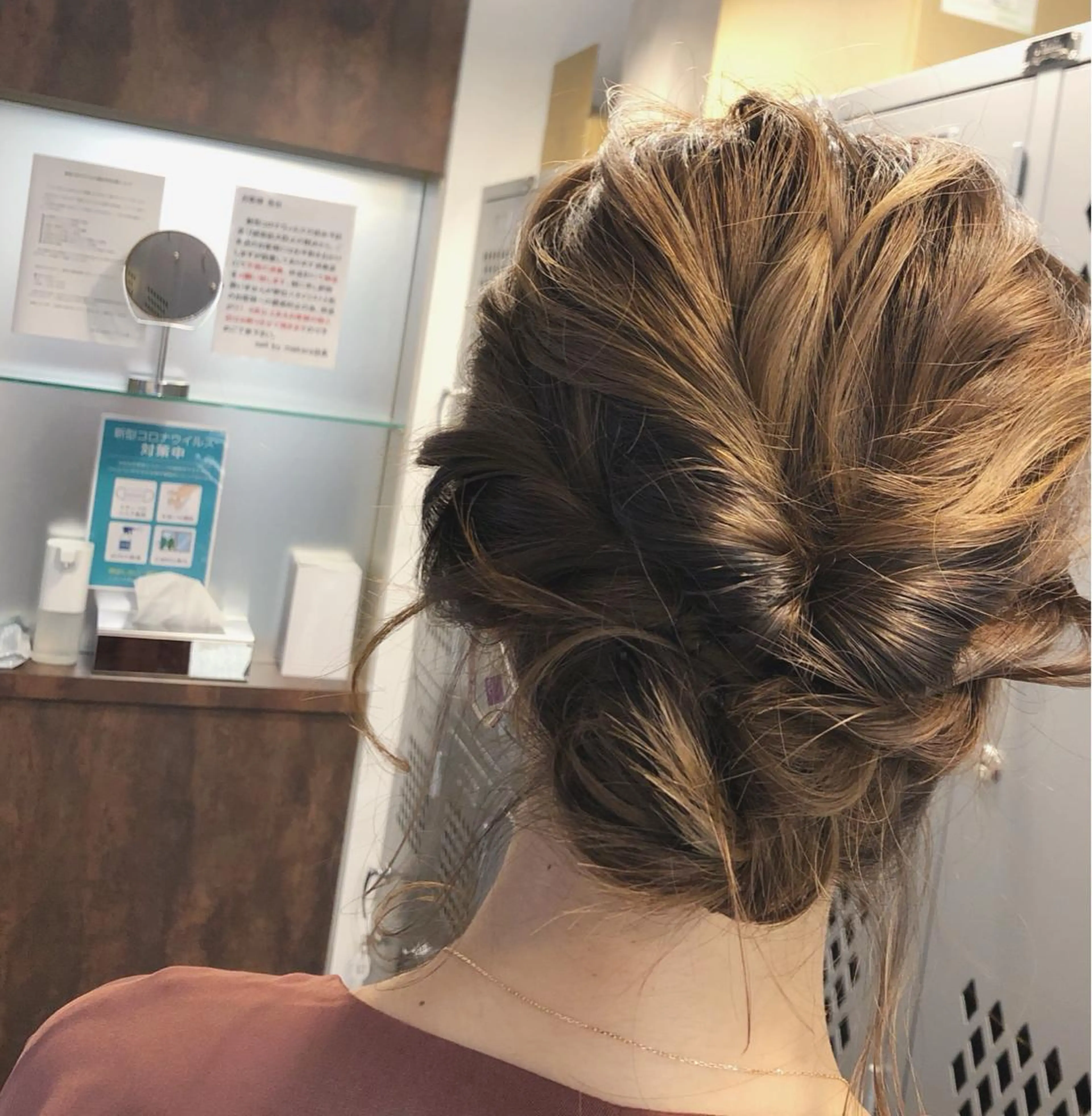 ヘアアレンジ おくれ毛 mai🐷髪質改善 🖤透ける暗髪🖤のヘアスタイル