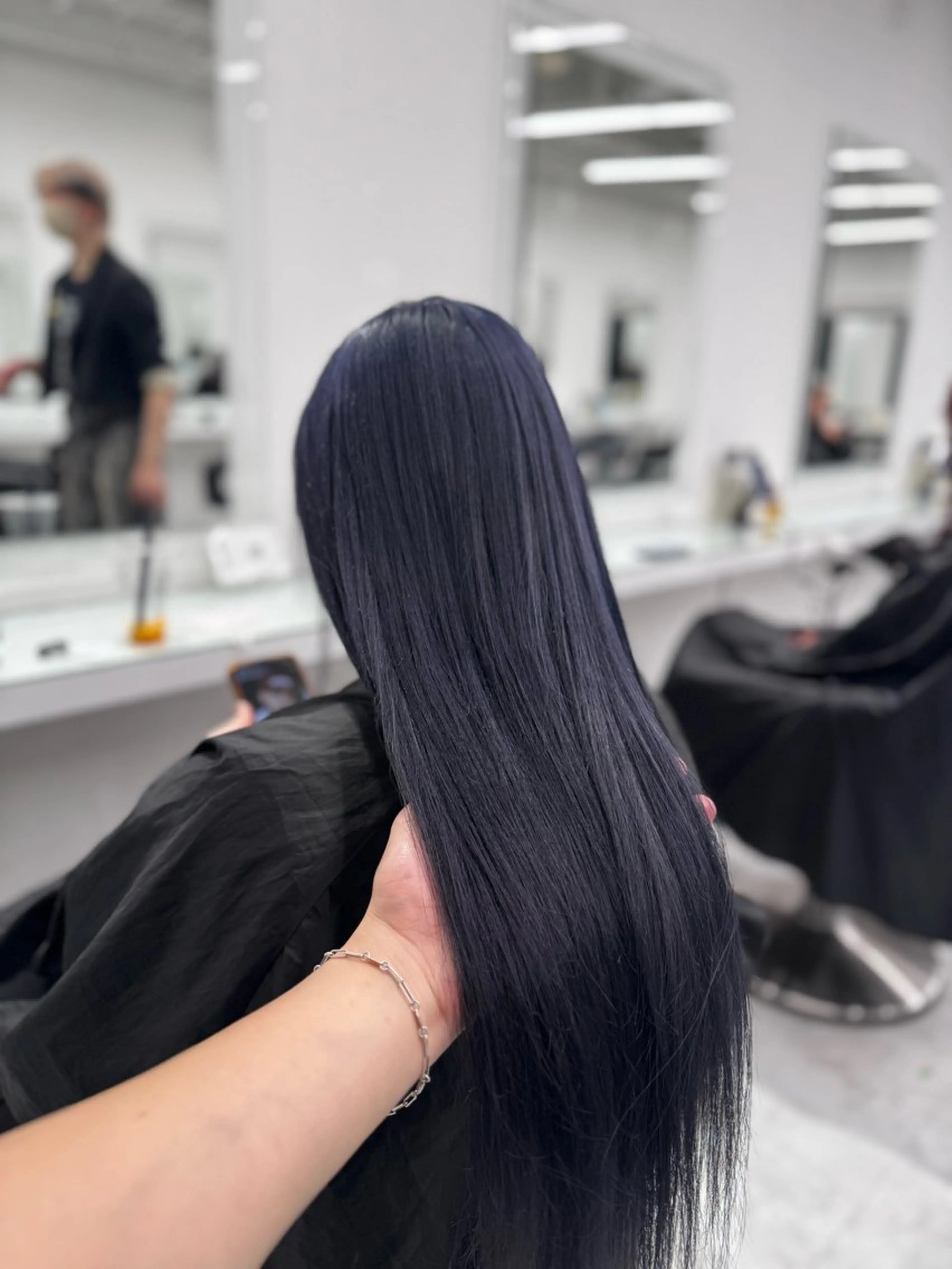 ロング カラー ヘアアレンジ ヘアカラー トリートメント ヘッドスパ ヘアセット 透け上品ハイトーン 職人ゆうと🤍のヘアスタイル