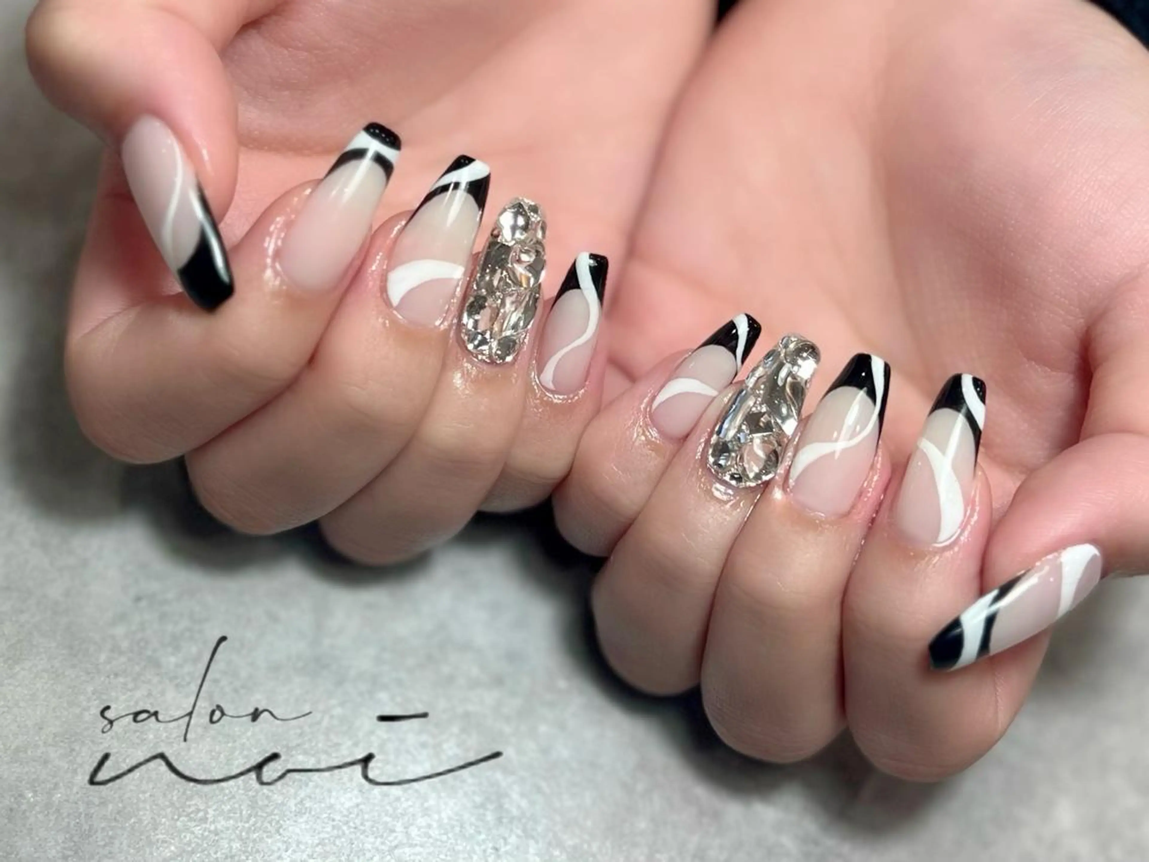 ネイル 持ち込み ハンドネイル salon noi所属・salon noiのネイルデザイン