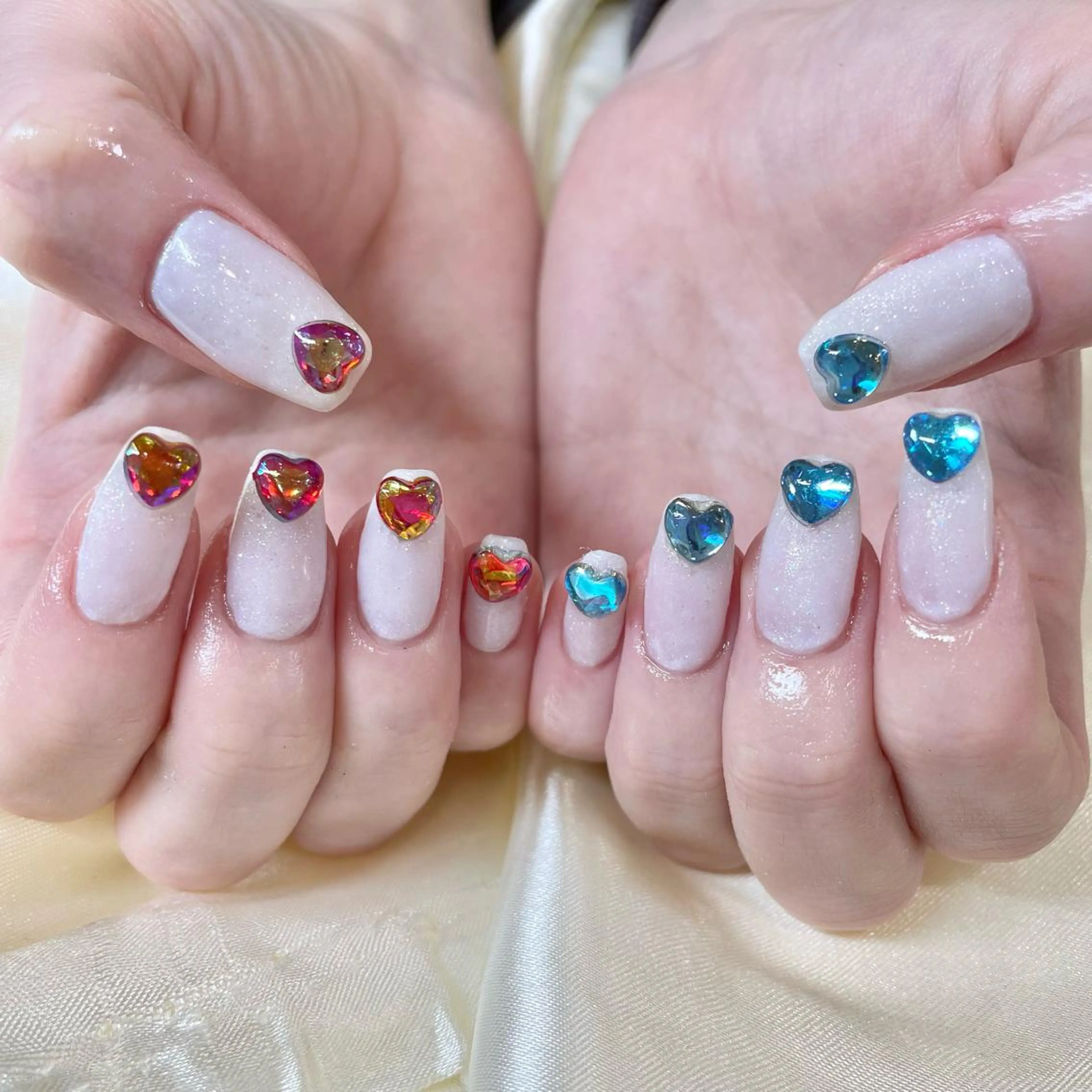 ネイル ハート キラキラネイル ハンドネイル フットネイル 🎀AYAKO 🎀中韓ネイルのネイルデザイン