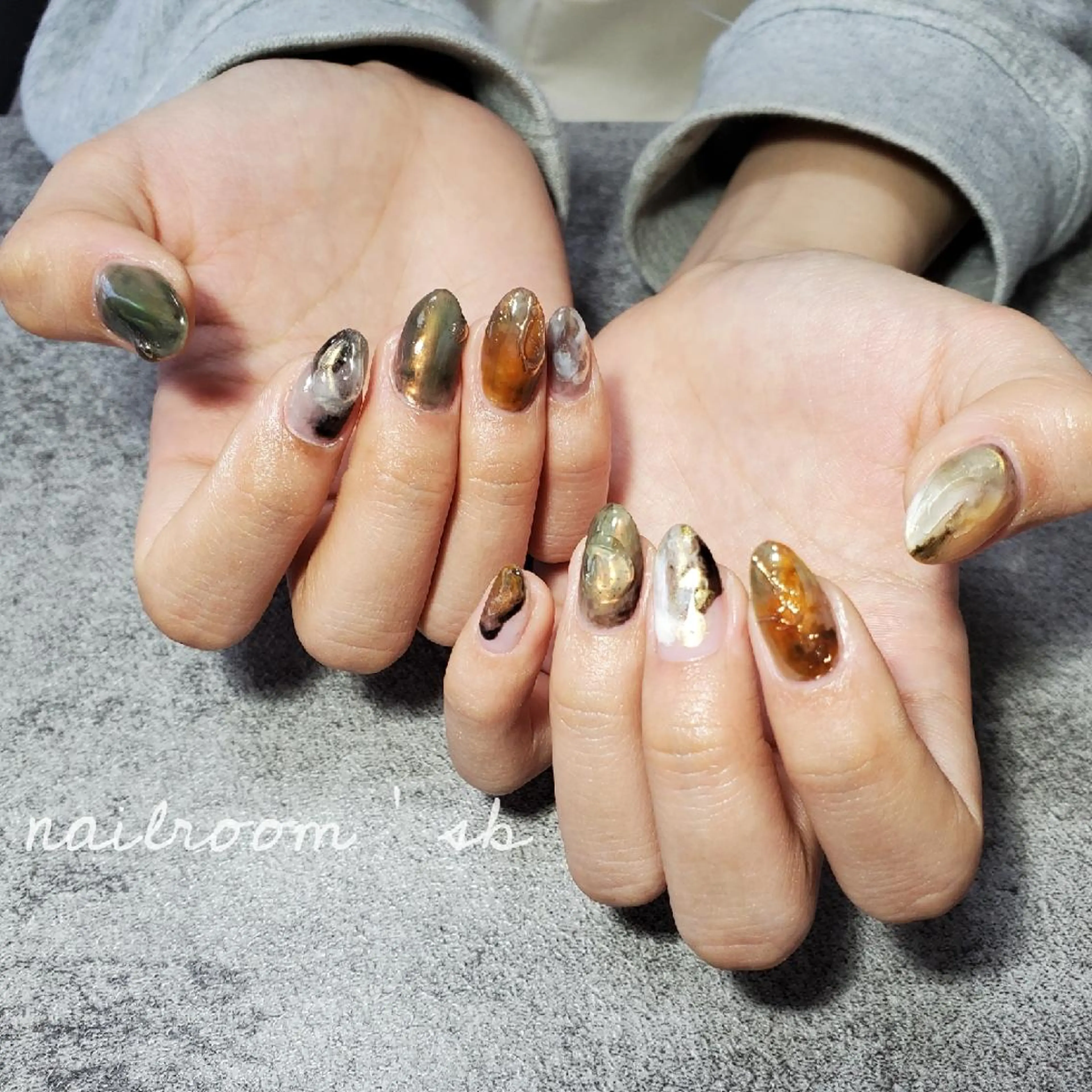ネイル ハンドネイル nailroom‪ sb‪‪𓈒𓂂𓏸のネイルデザイン