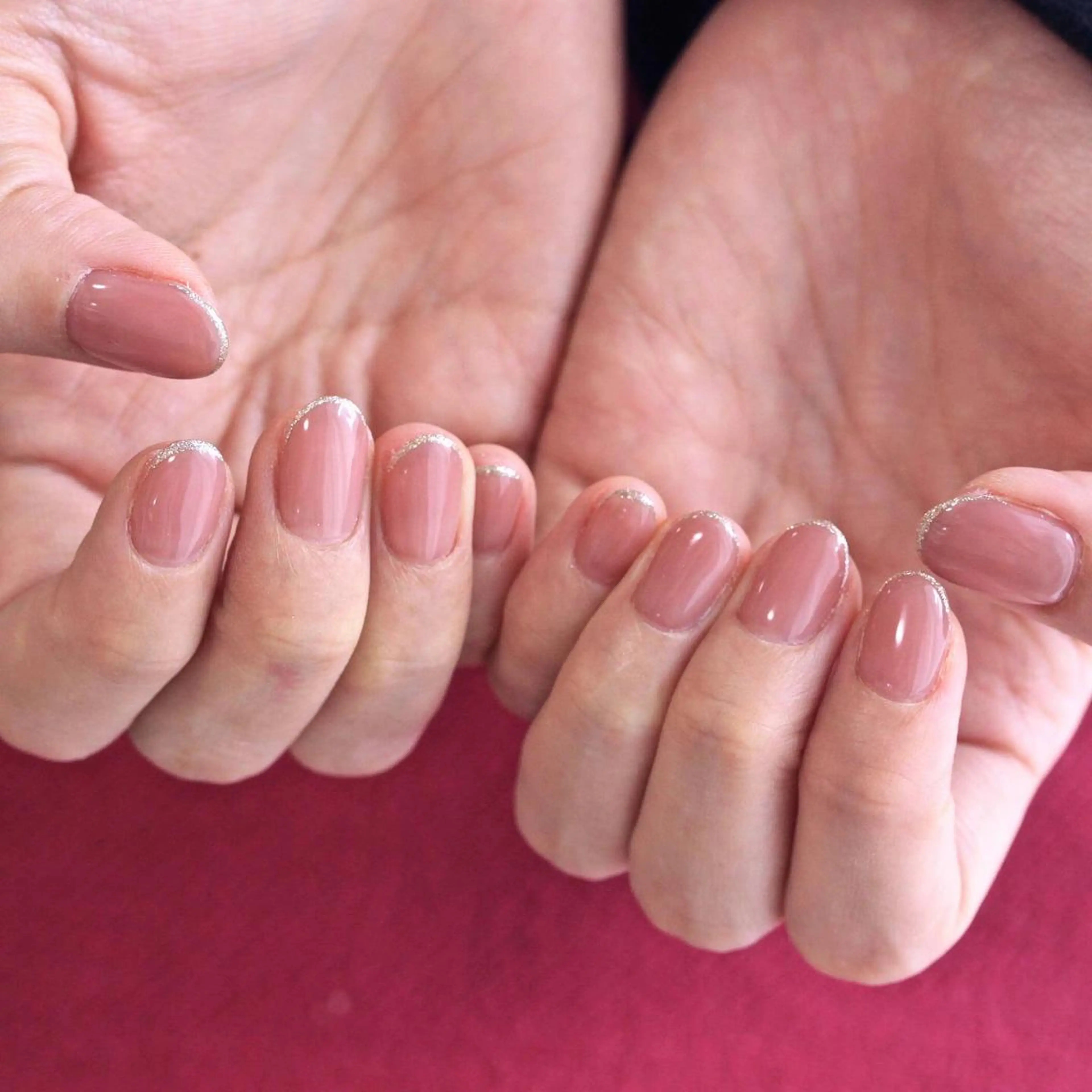 ネイル オフィスネイル ワンカラーネイル シルバー Elio所属・Elio 国泰寺のネイルデザイン