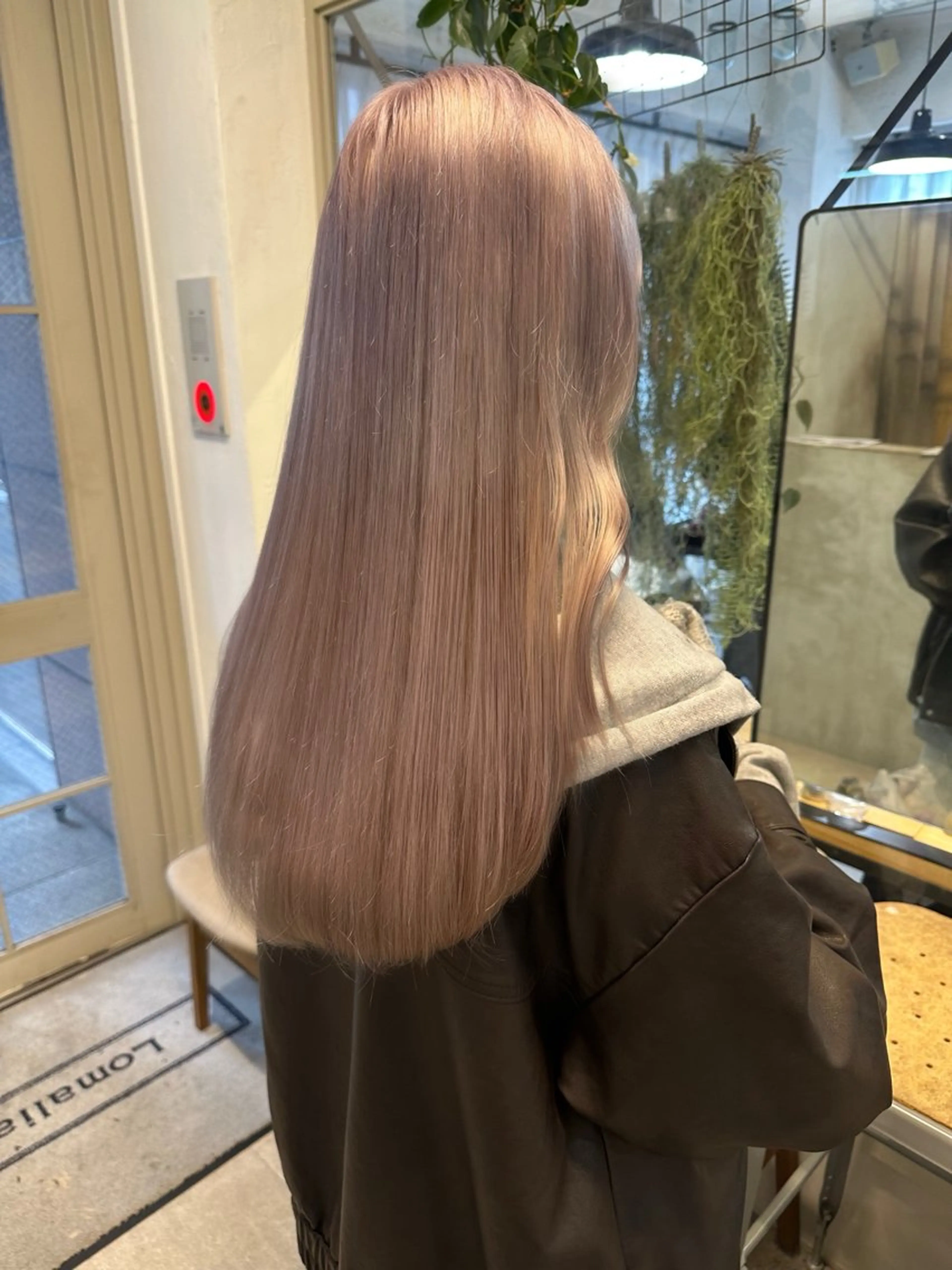 ロング カラー ベージュカラー ブリーチ ハイトーンカラー ラベンダーカラー ラベンダーベージュ カット ヘアカラー トリートメント REINA☁️透明感 カラー/ぷつっと♡のヘアスタイル