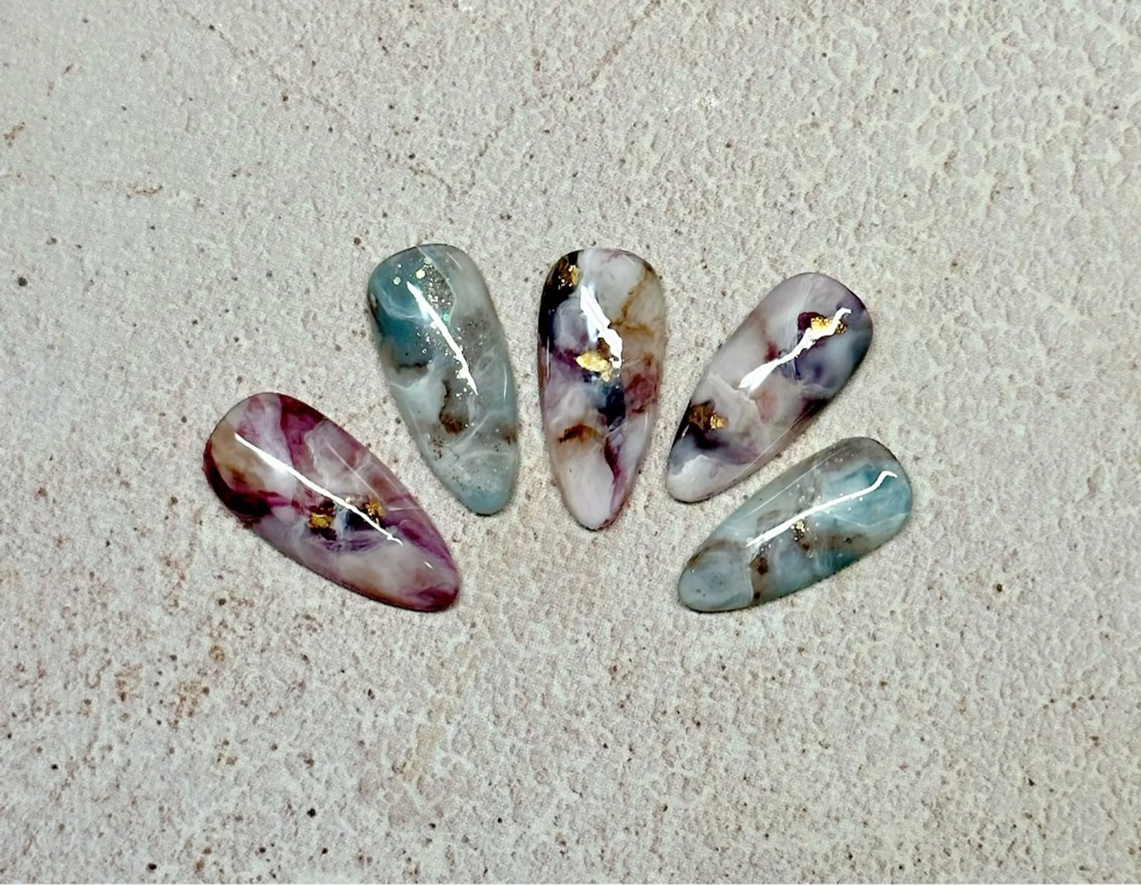 ネイル アートネイル ニュアンスネイル M.N_ nailのネイルデザイン