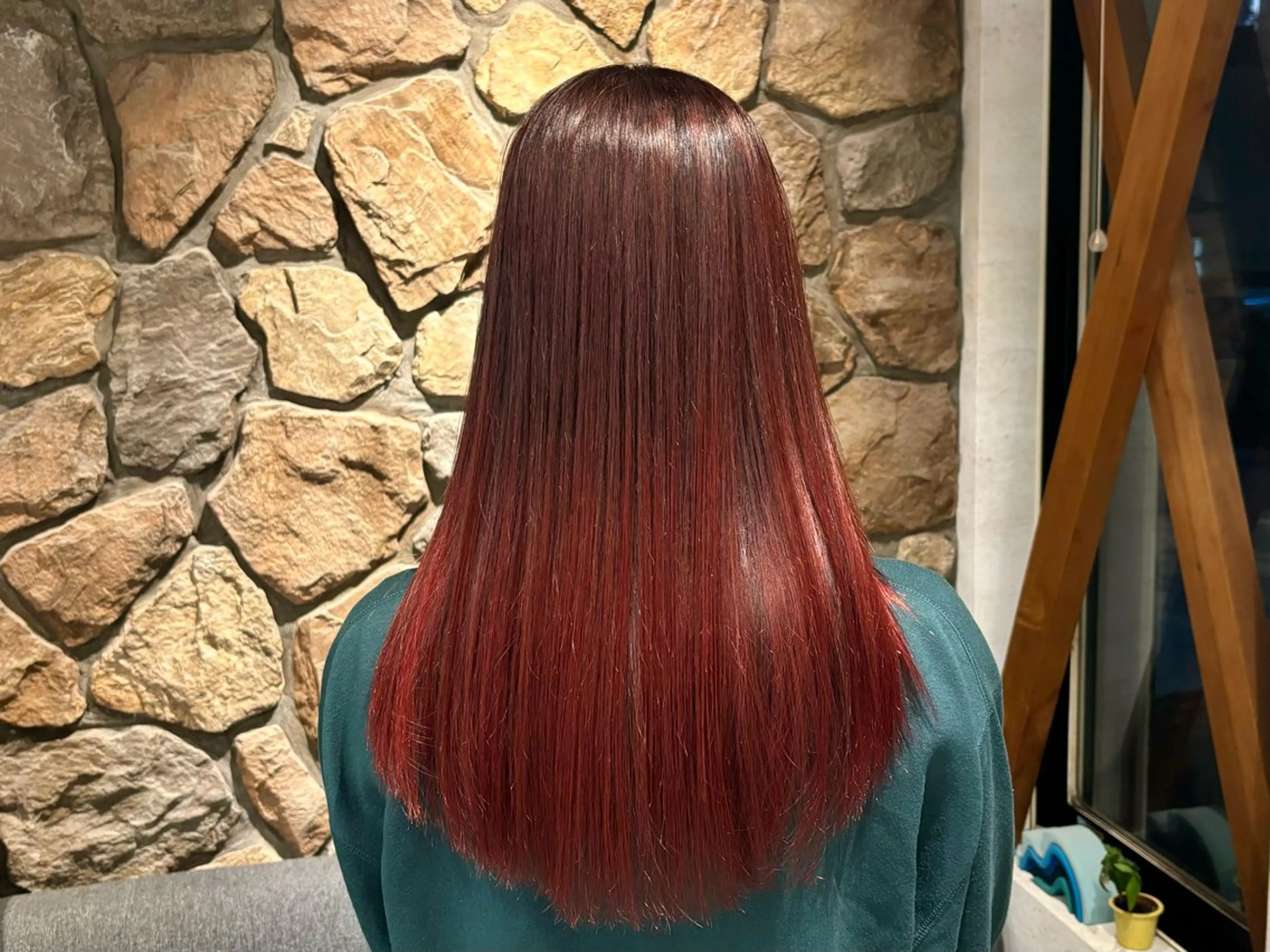 ロング 小玉 唯依のヘアスタイル