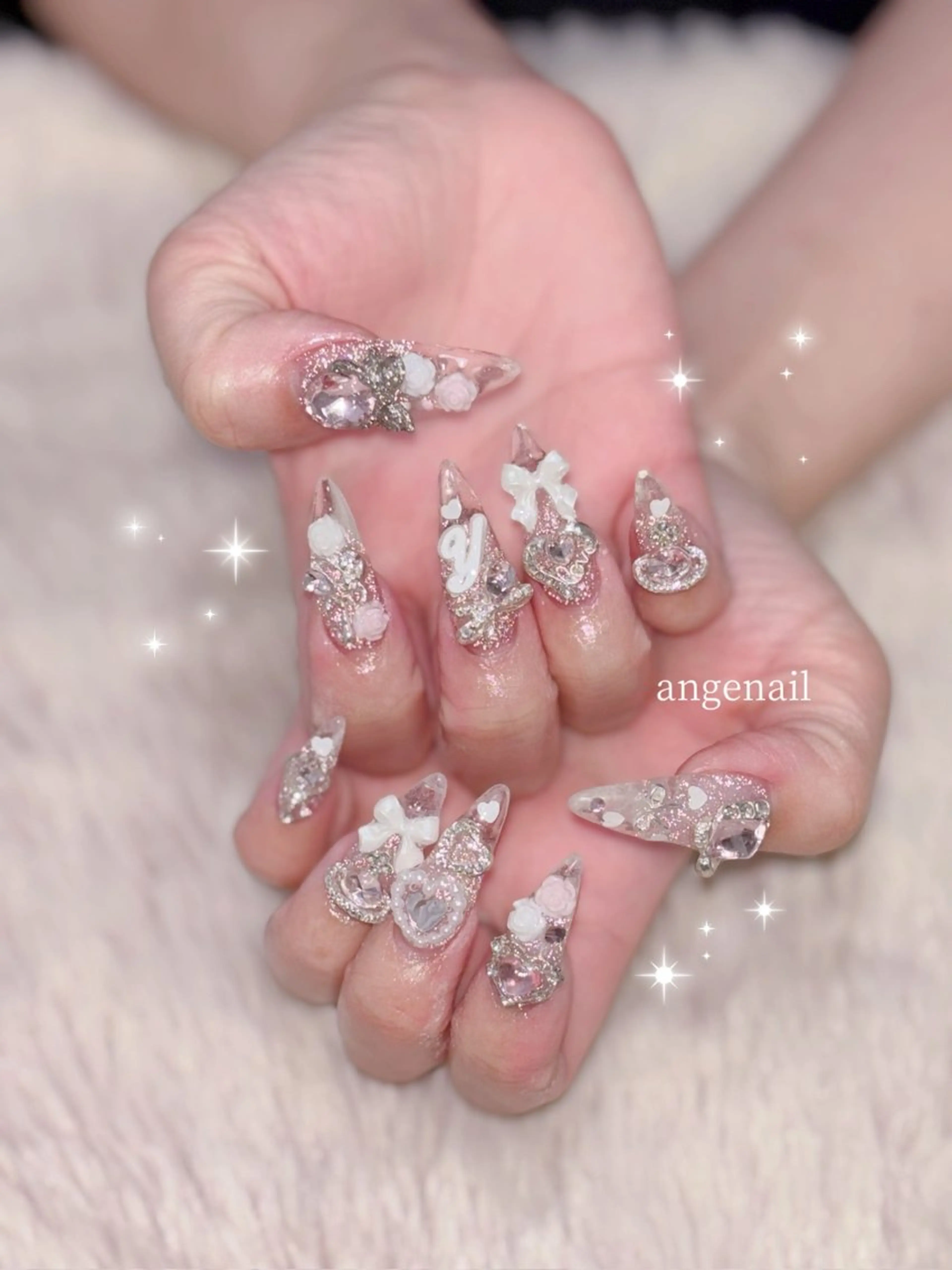 ネイル ハンドネイル オーナーネイリスト MAKIのネイルデザイン