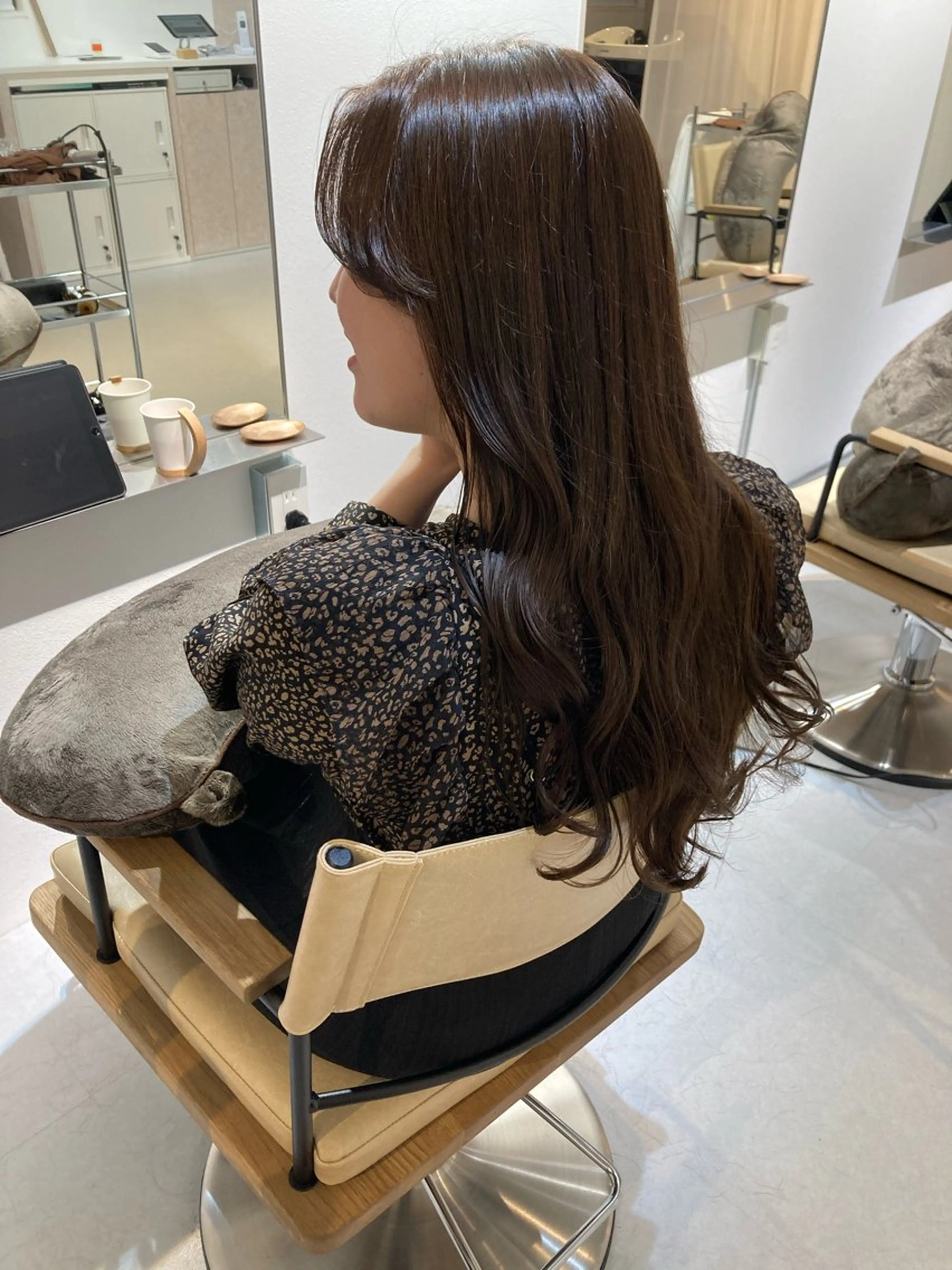 ロング ✨色持ちの良い艶 カラー✨蟹江真世のヘアスタイル