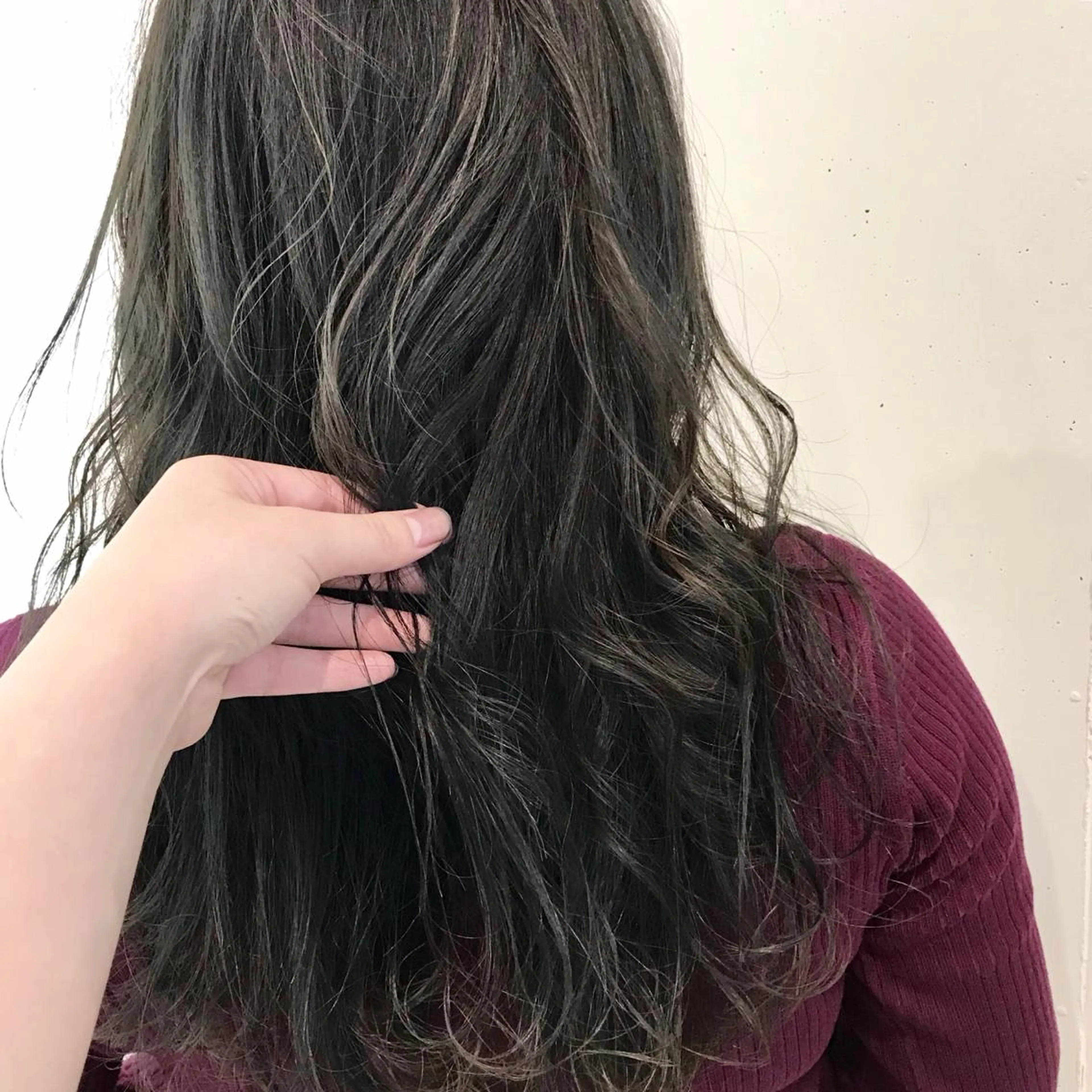 セミロング カラー スナコザワ レナのヘアスタイル