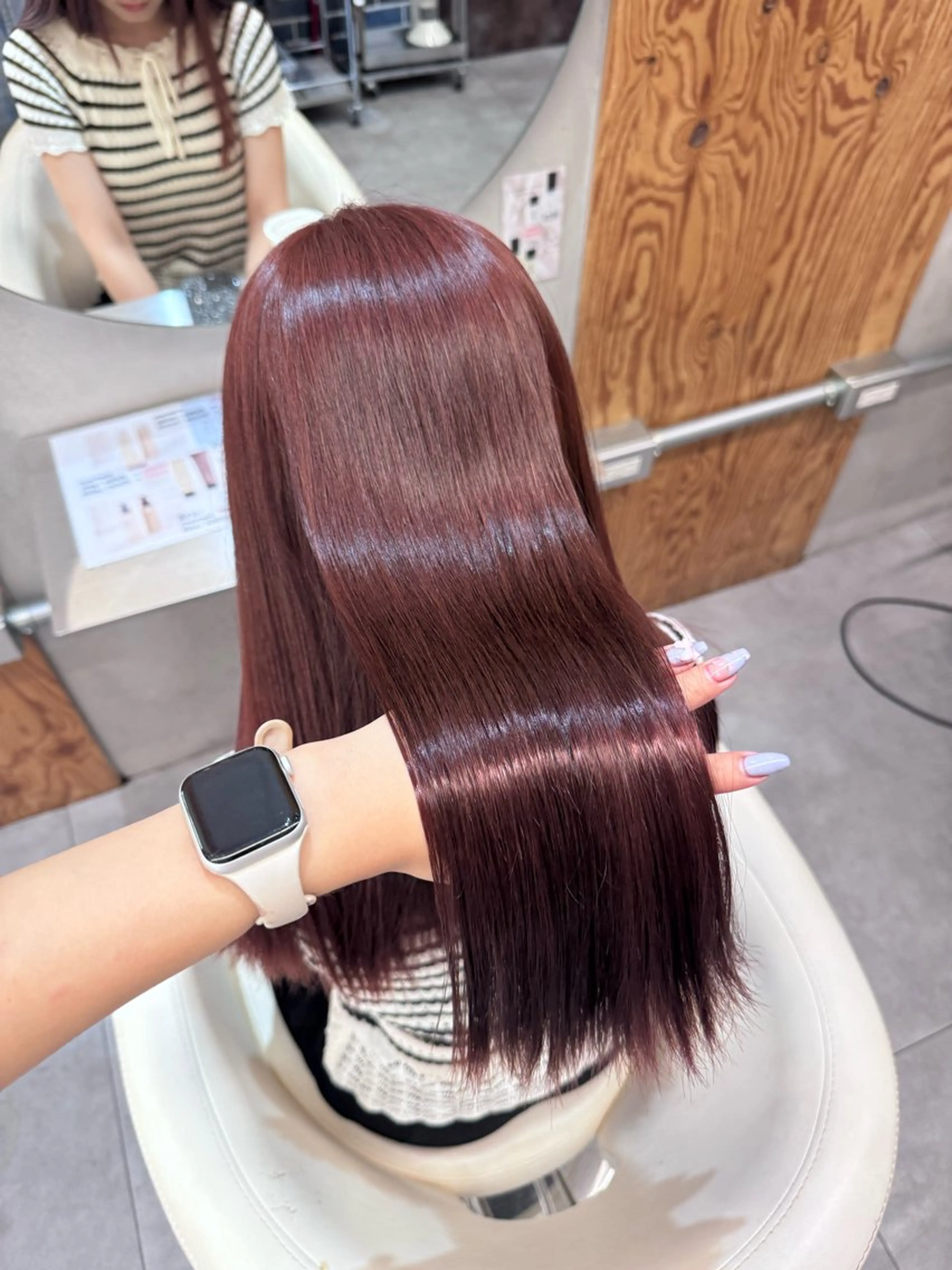 ロング カラー ブリーチ ダブルカラー ブリーチなしカラー ピンクカラー レッドカラー ヘアカラー ハイトーン縮毛/暖色 なーな🎀🤍のヘアスタイル