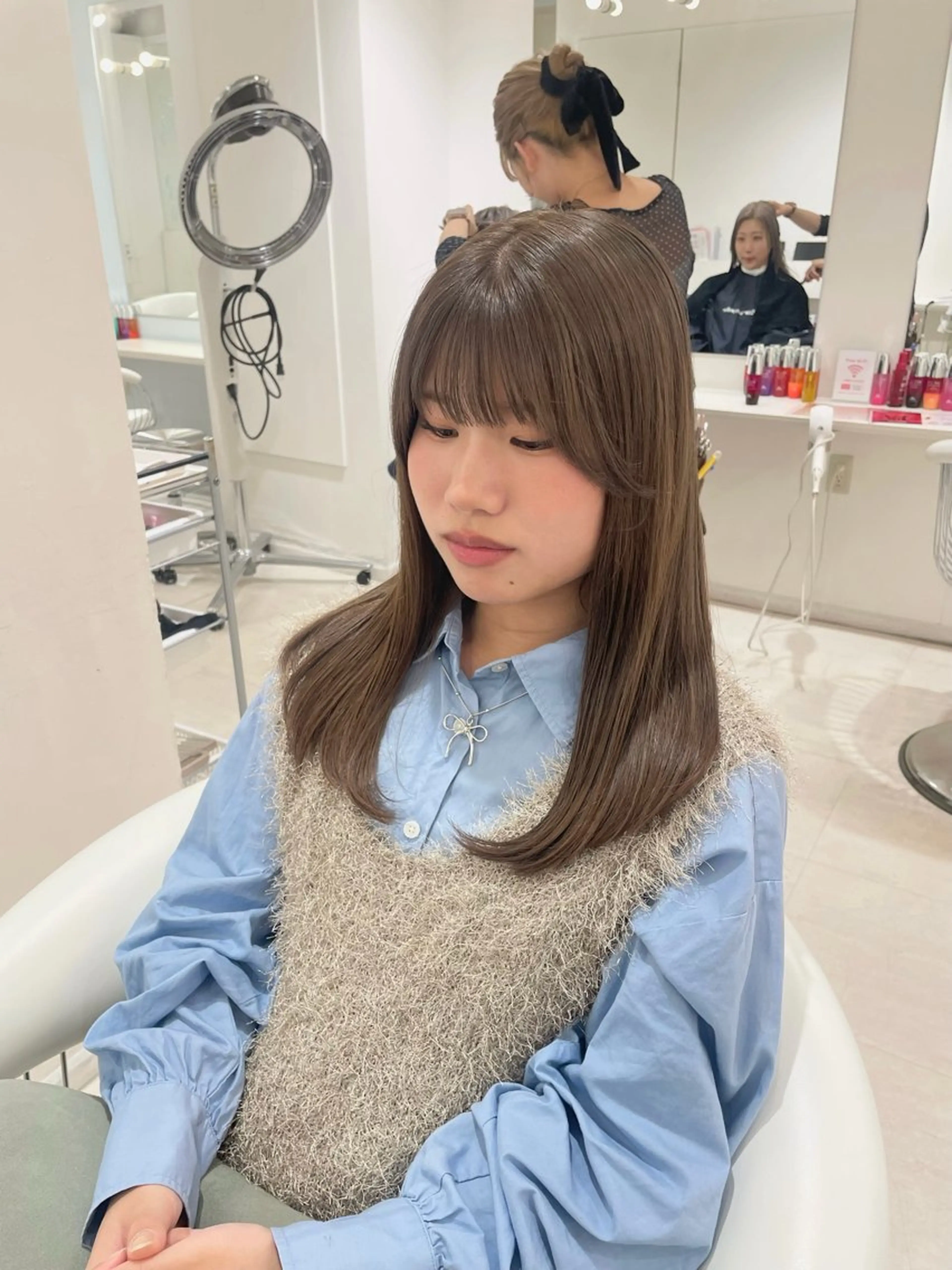 セミロング カラー ヘアカラー ParveMix 🩶🫧入江 香名のヘアスタイル