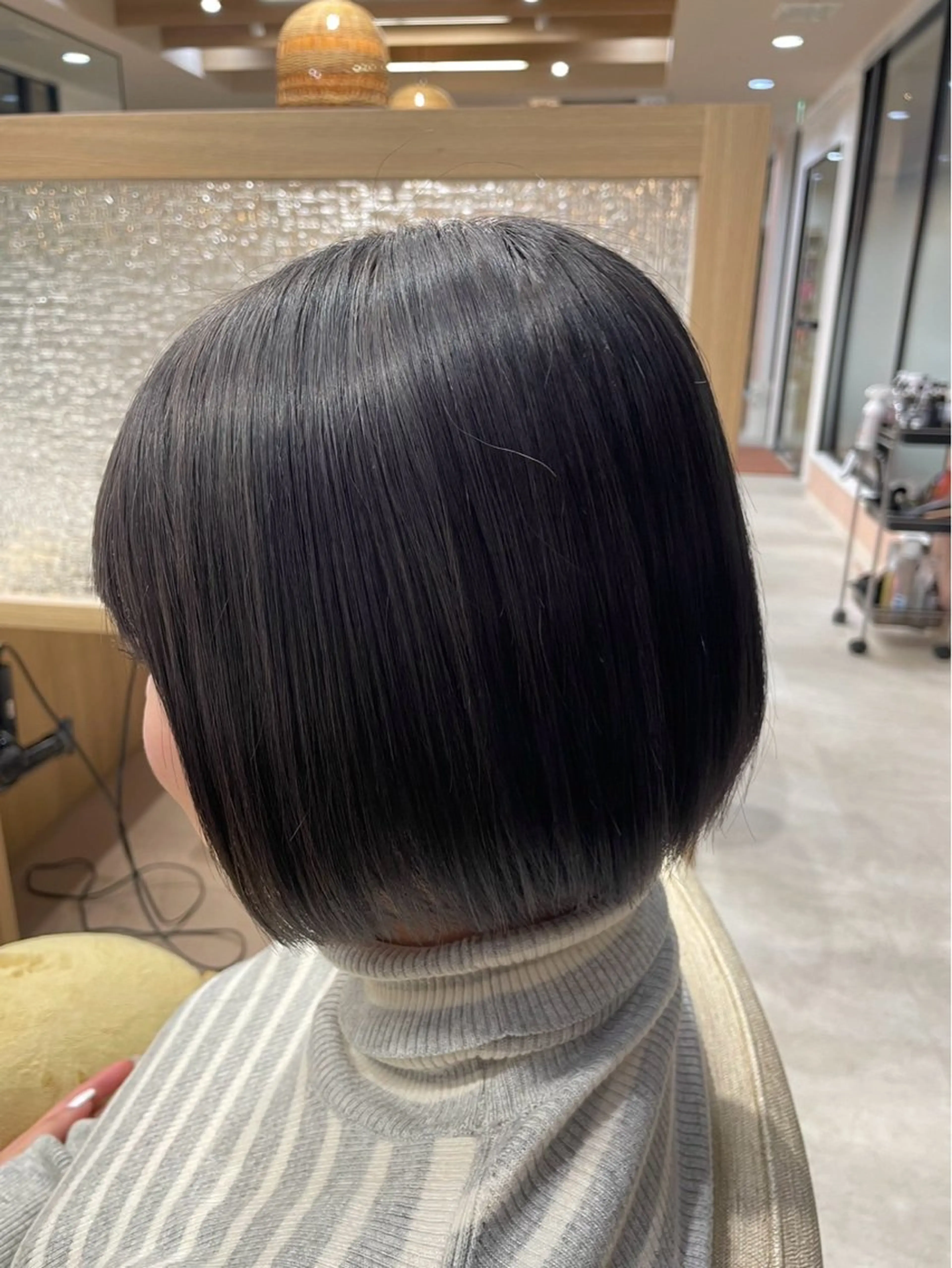 ミディアム ミディアムパーマ ボブ 学生 ハイトーン/推しカラ ー⛓💜ゆららのヘアスタイル