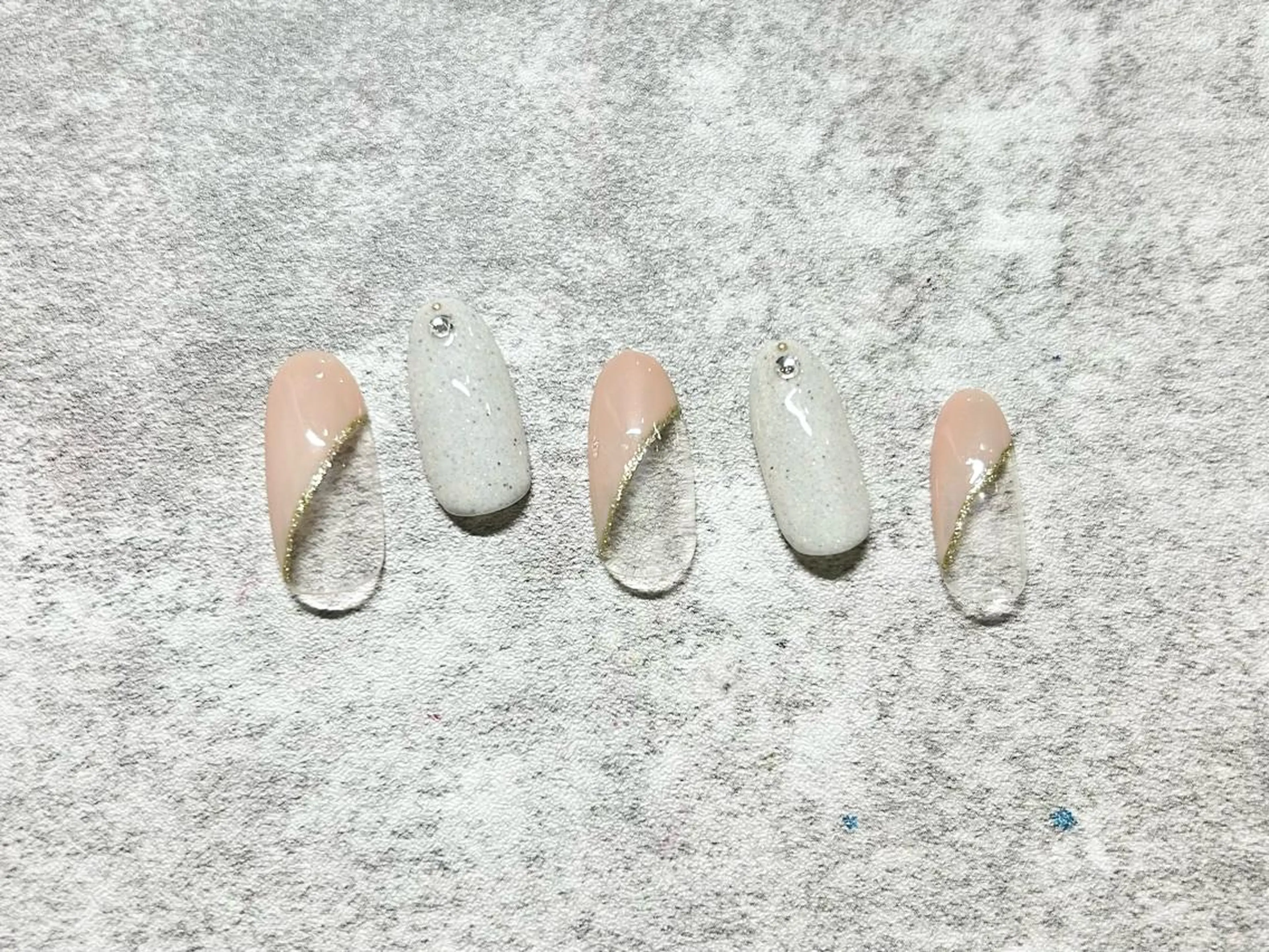 ネイル オフィスネイル シンプルネイル ハンドネイル ルミライズ所属・サロン ルミライズのネイルデザイン