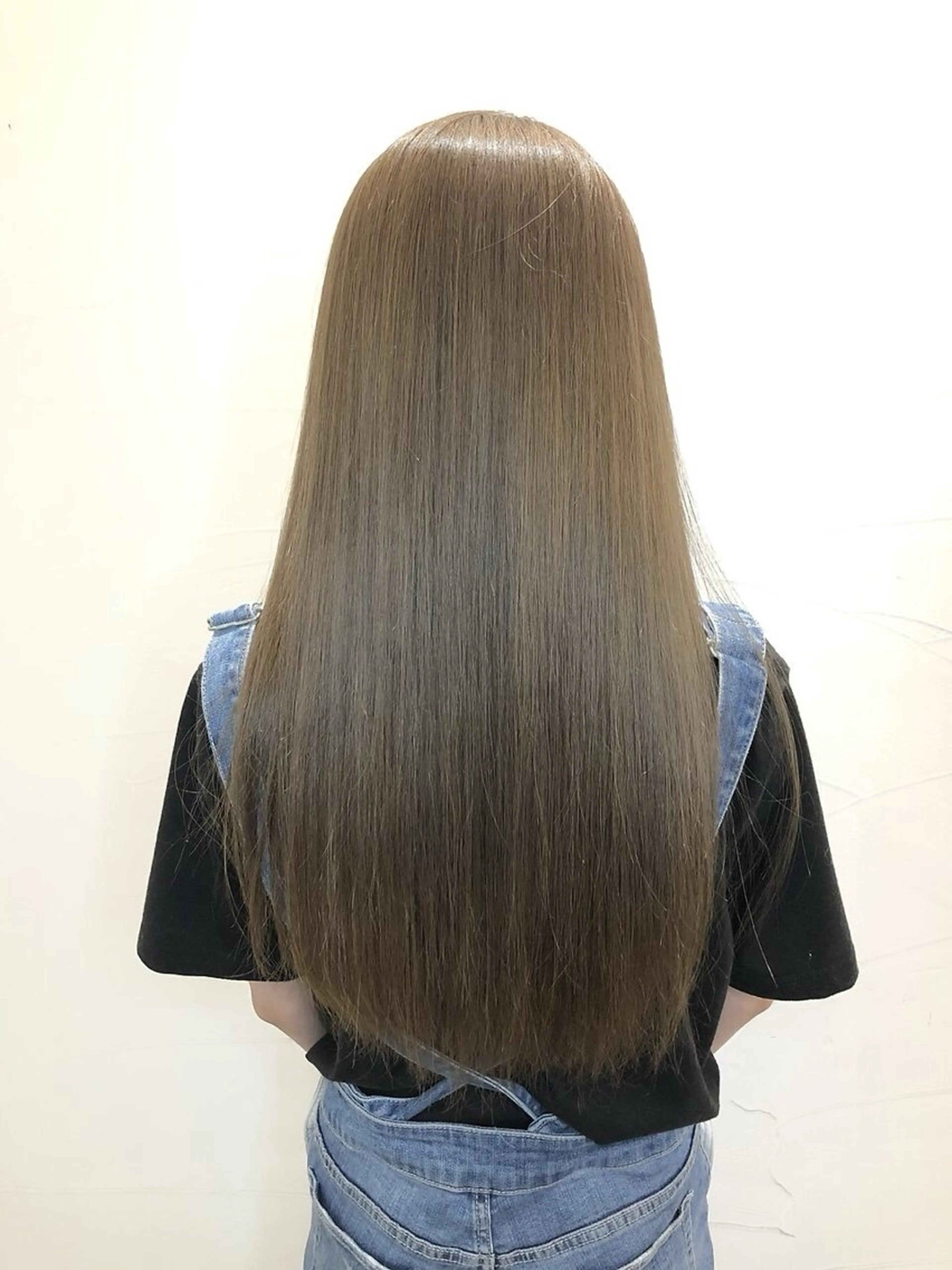 セミロング カラー 平野 拓海のヘアスタイル