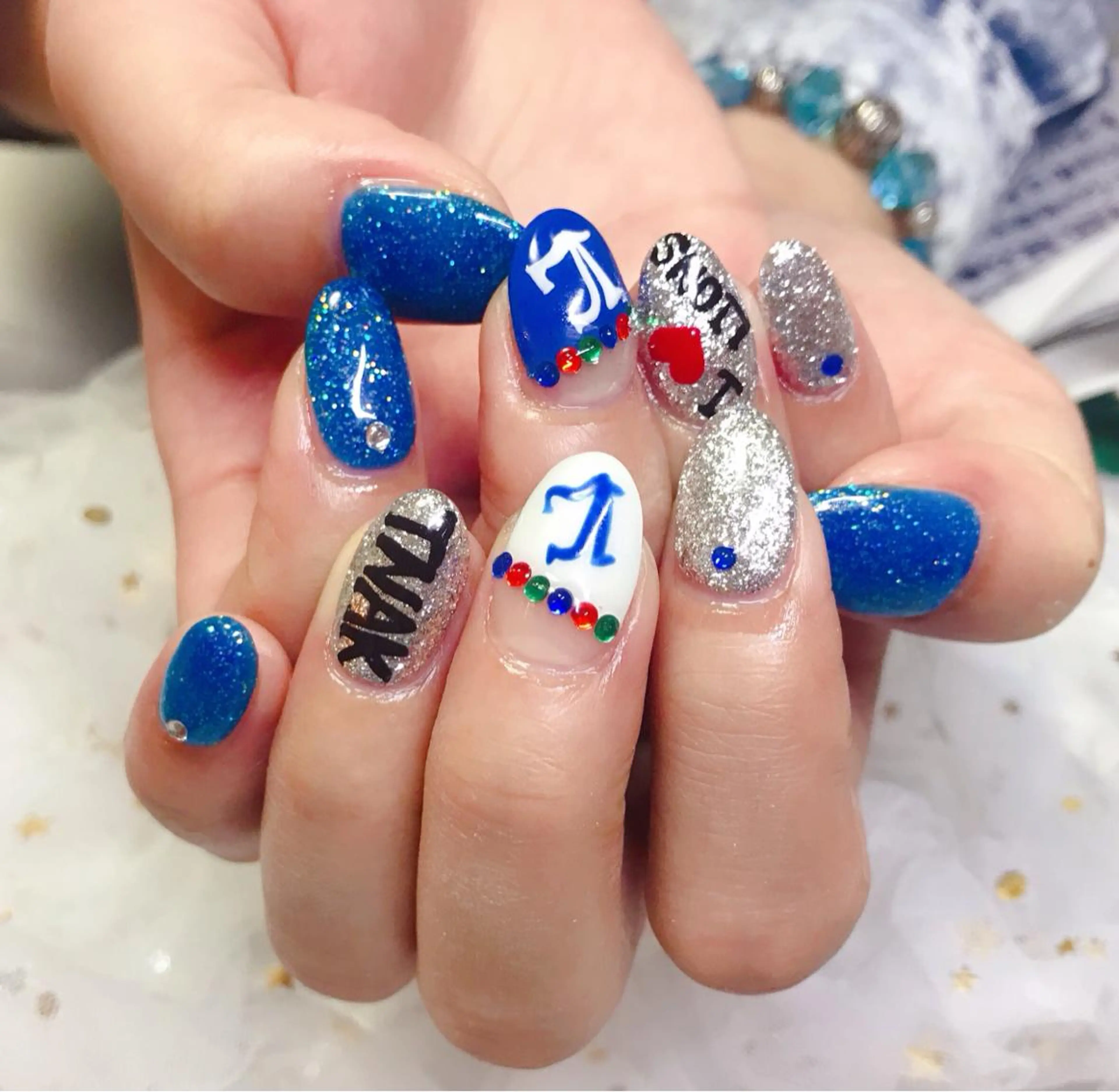 カラー ネイル 長さ出し Q Free nailsのネイルデザイン