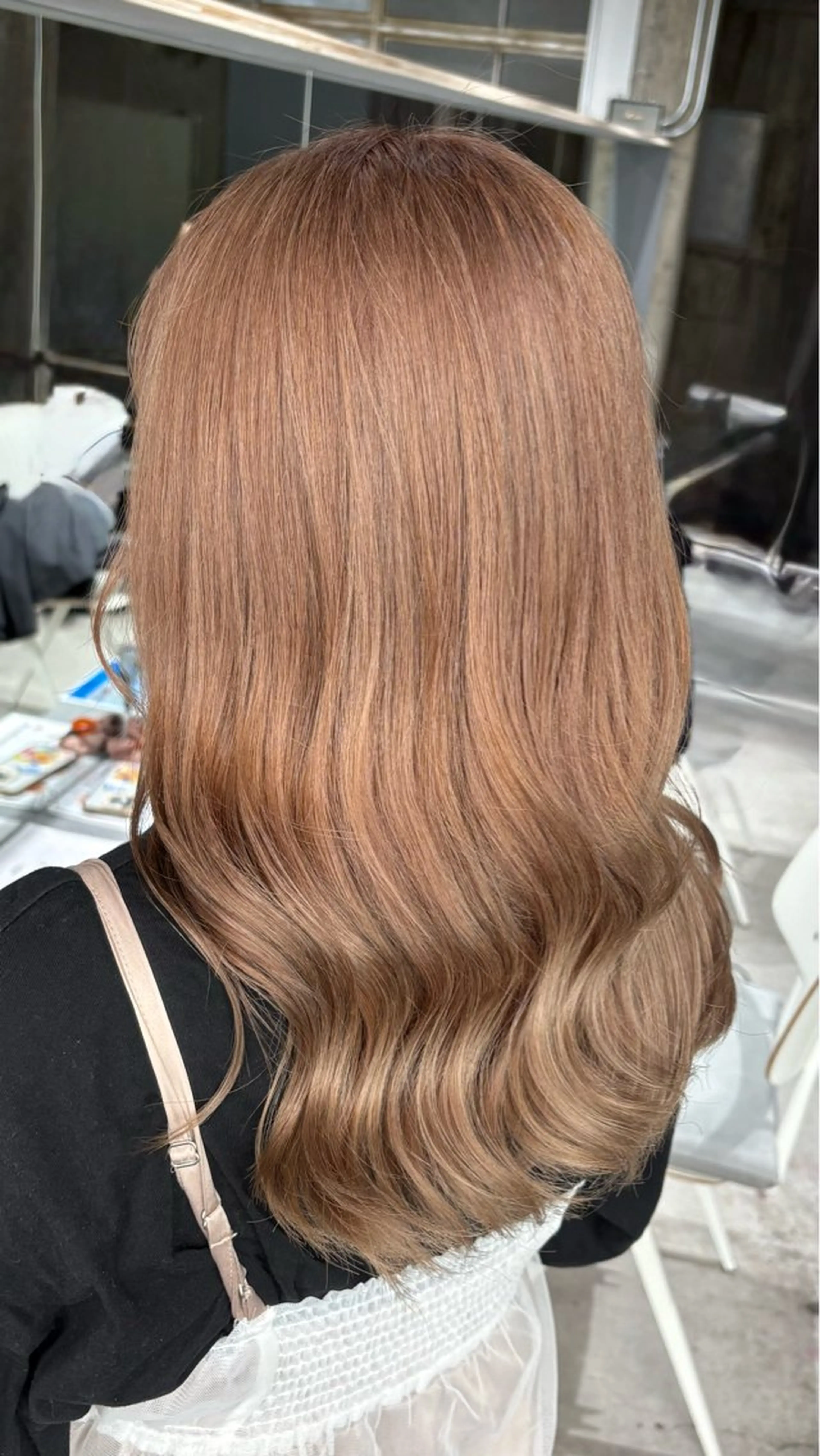 セミロング カラー ベージュカラー ミルクティーベージュ ヘアカラー 安藤 まりのヘアスタイル