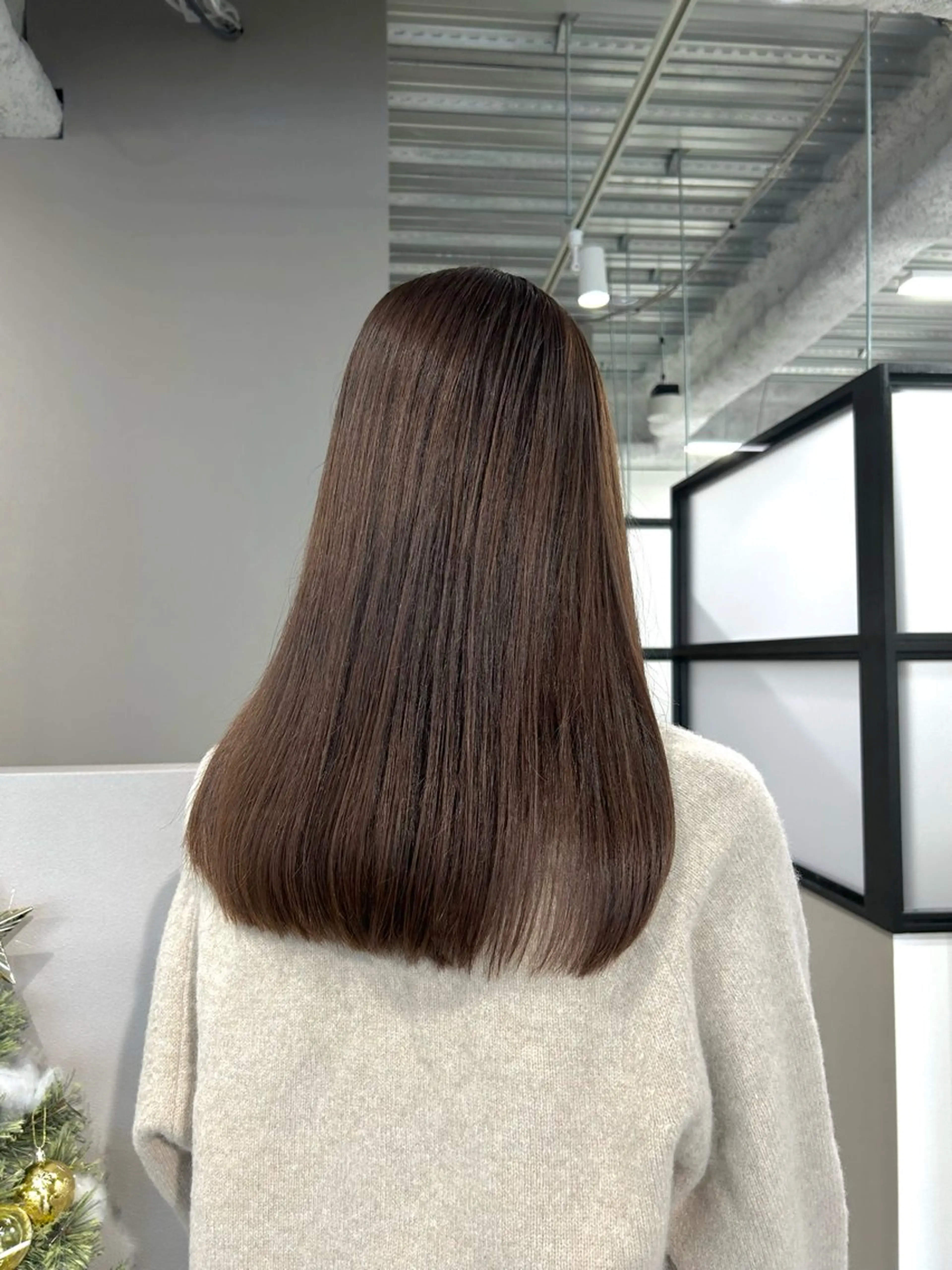 セミロング カット ヘアカラー トリートメント ミウラ コトミ🩵のヘアスタイル