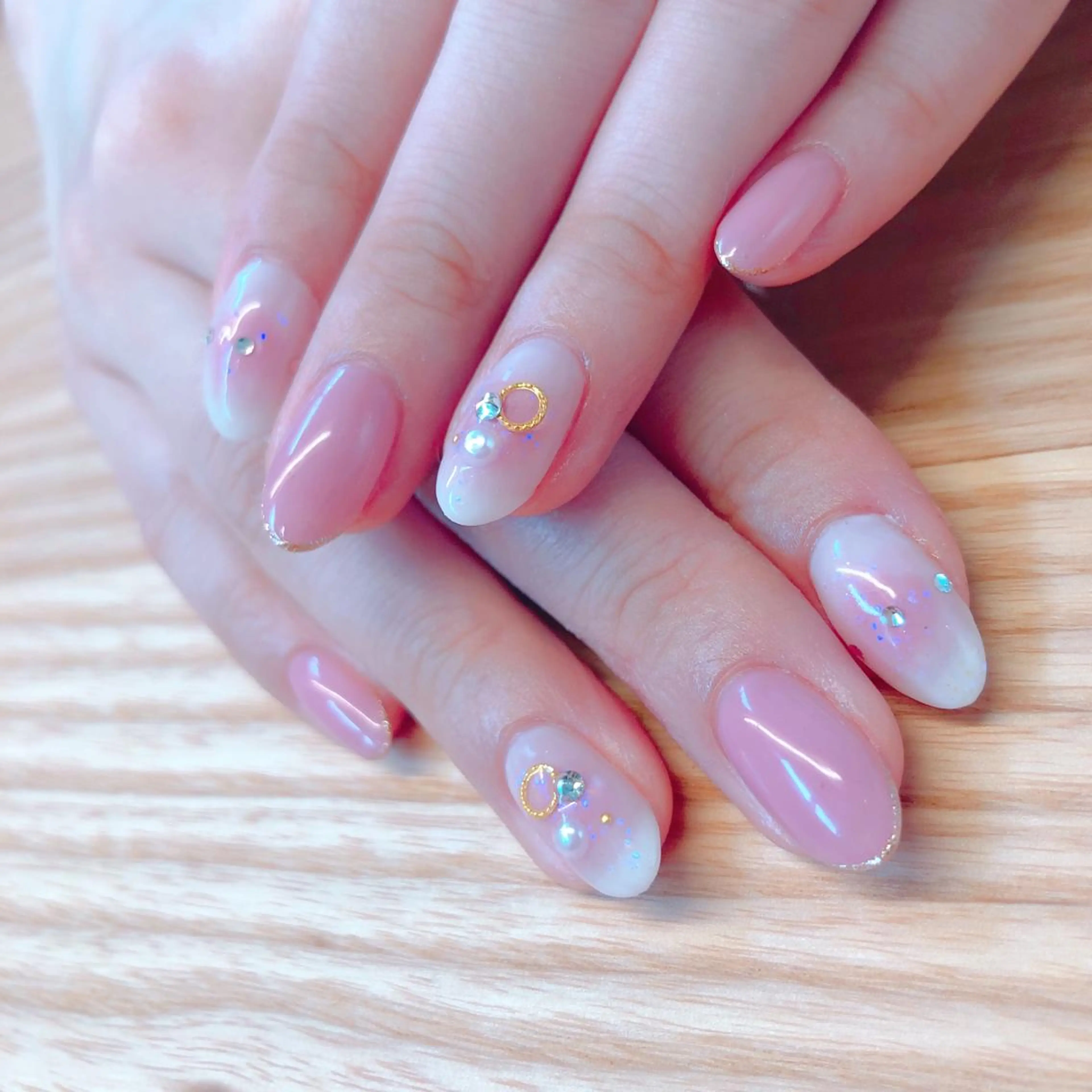 ネイル ハンドネイル alloy nailのネイルデザイン