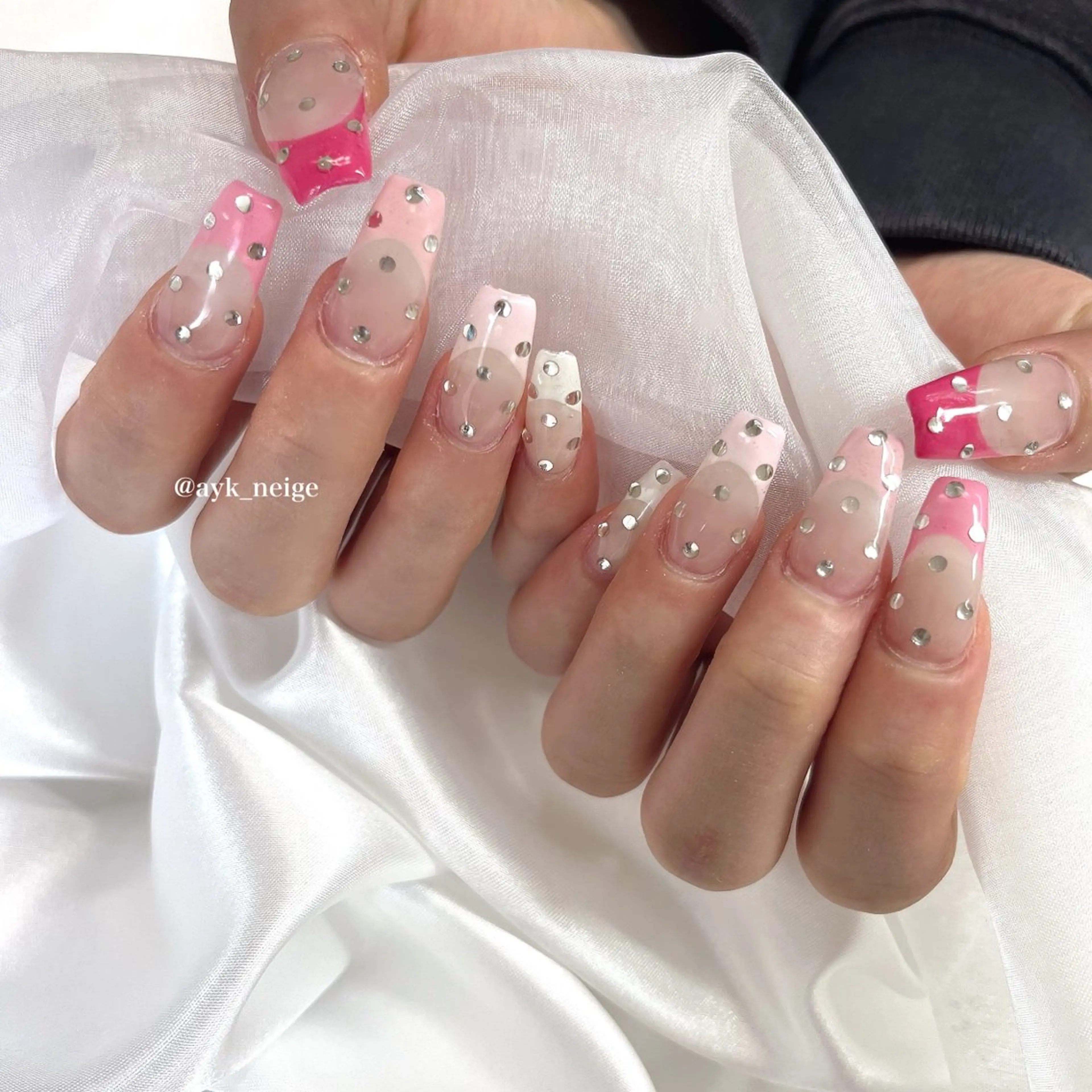 ネイル フットネイル フレンチネイル キラキラネイル 韓国ネイル マグネットネイル n'eige nail所属・大谷 綾香のネイルデザイン