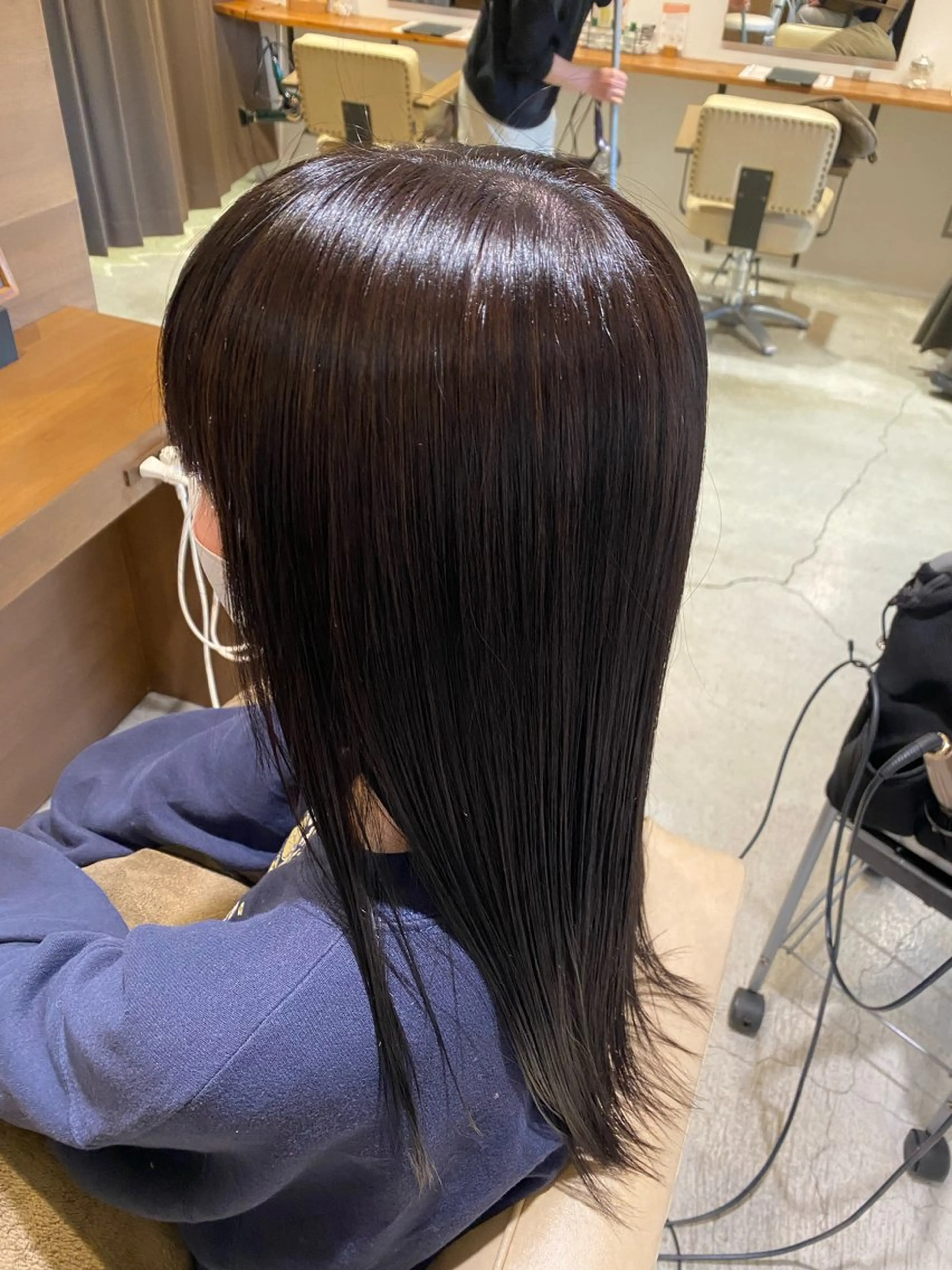 カラー dress nanamiのヘアスタイル