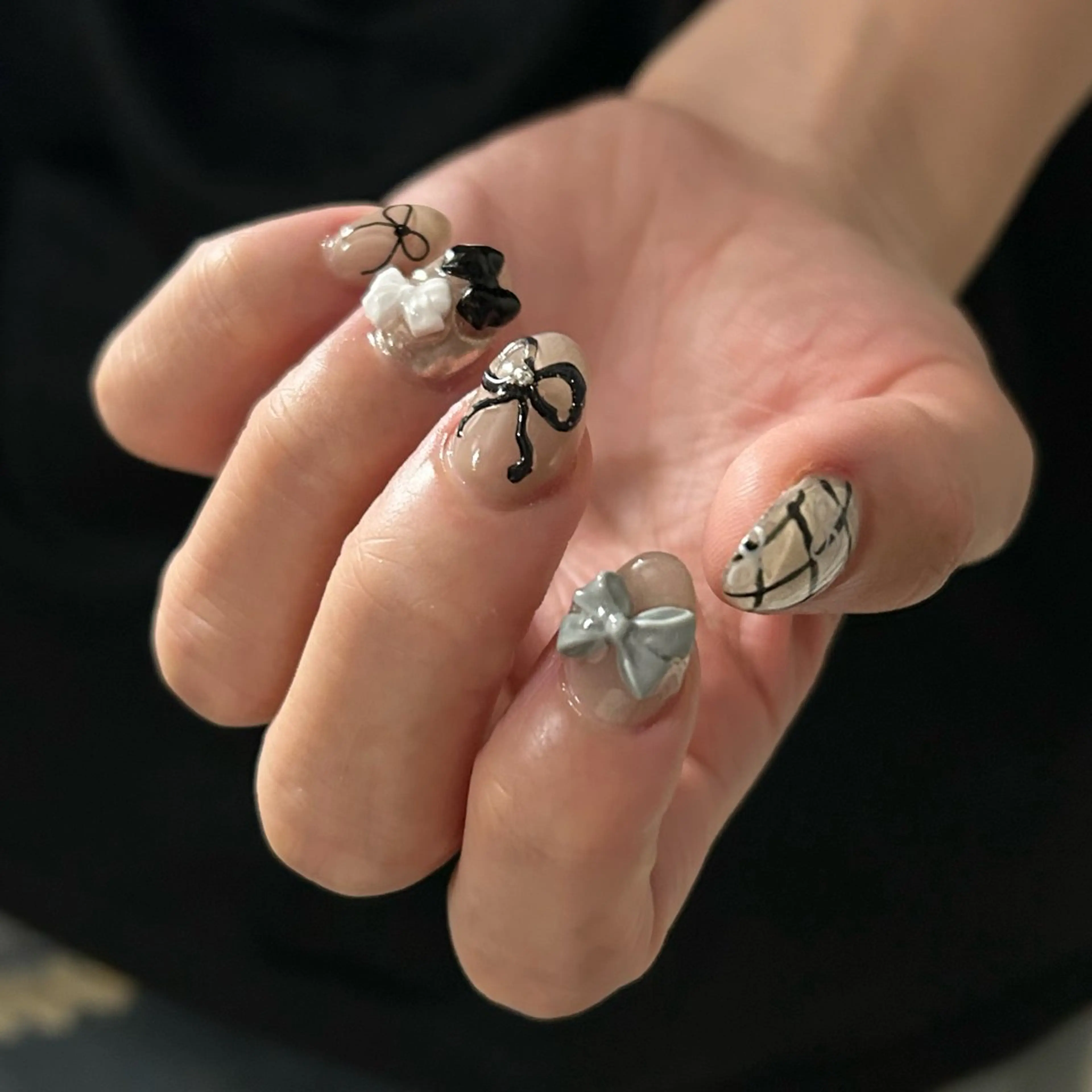 ネイル ayumi / Manonのネイルデザイン