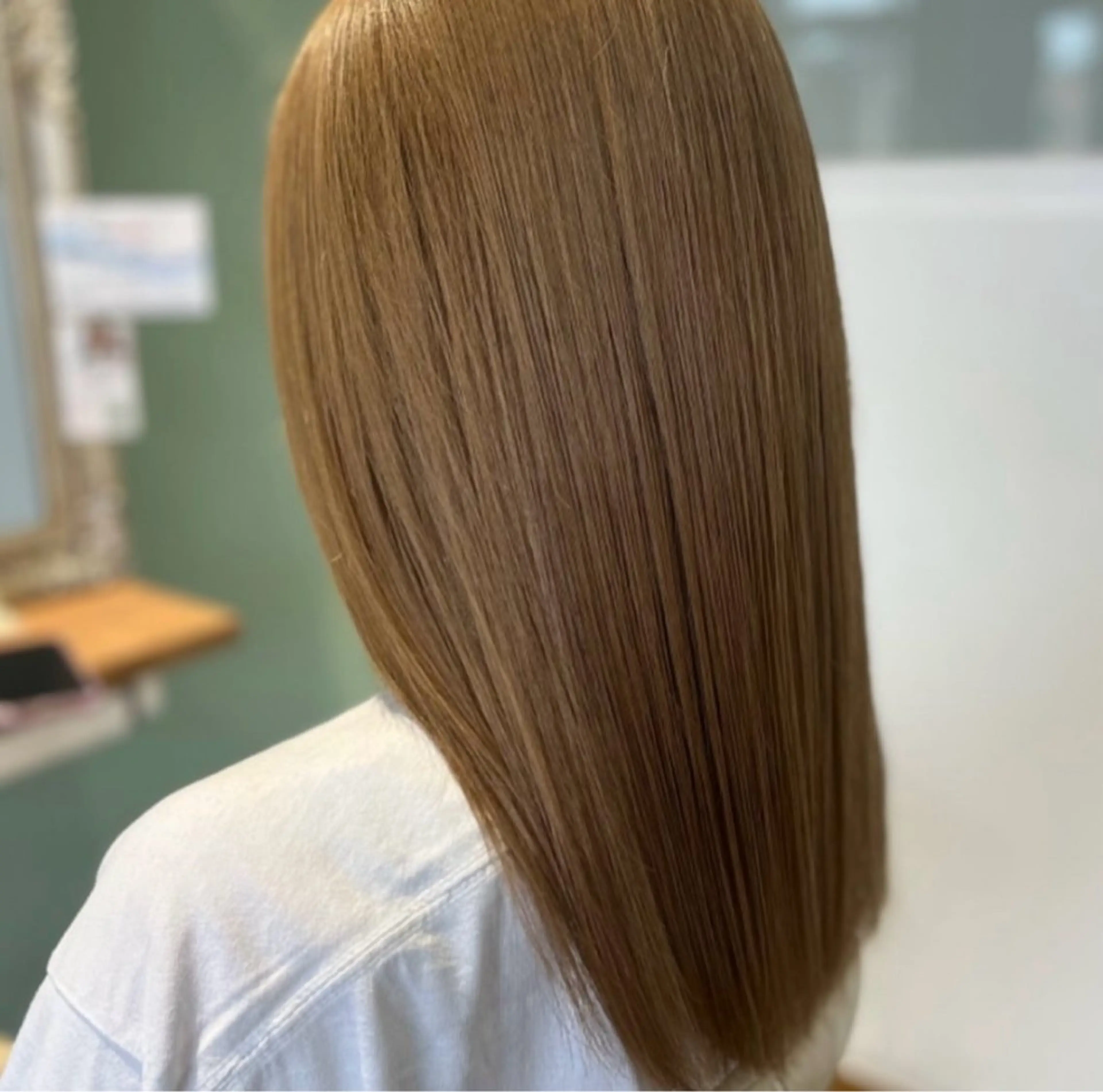 ミディアム 鎌田 美紗希のヘアスタイル